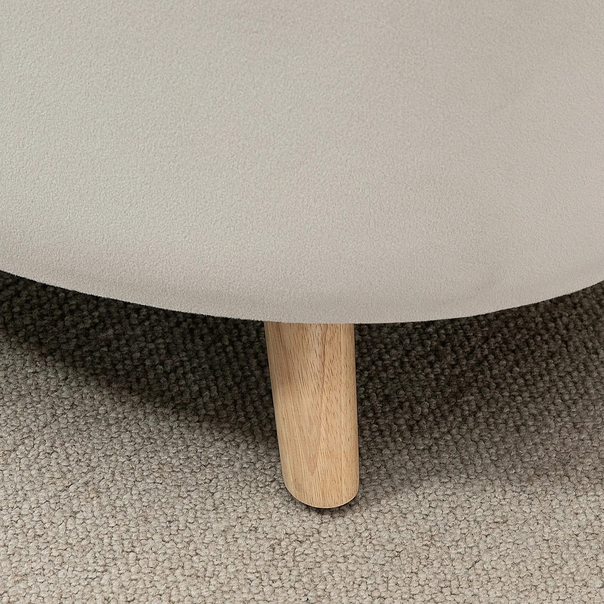 HOMCOM Sitzbank Sitztruhe oval Stauraum Samtoptik Holzbeine Beige