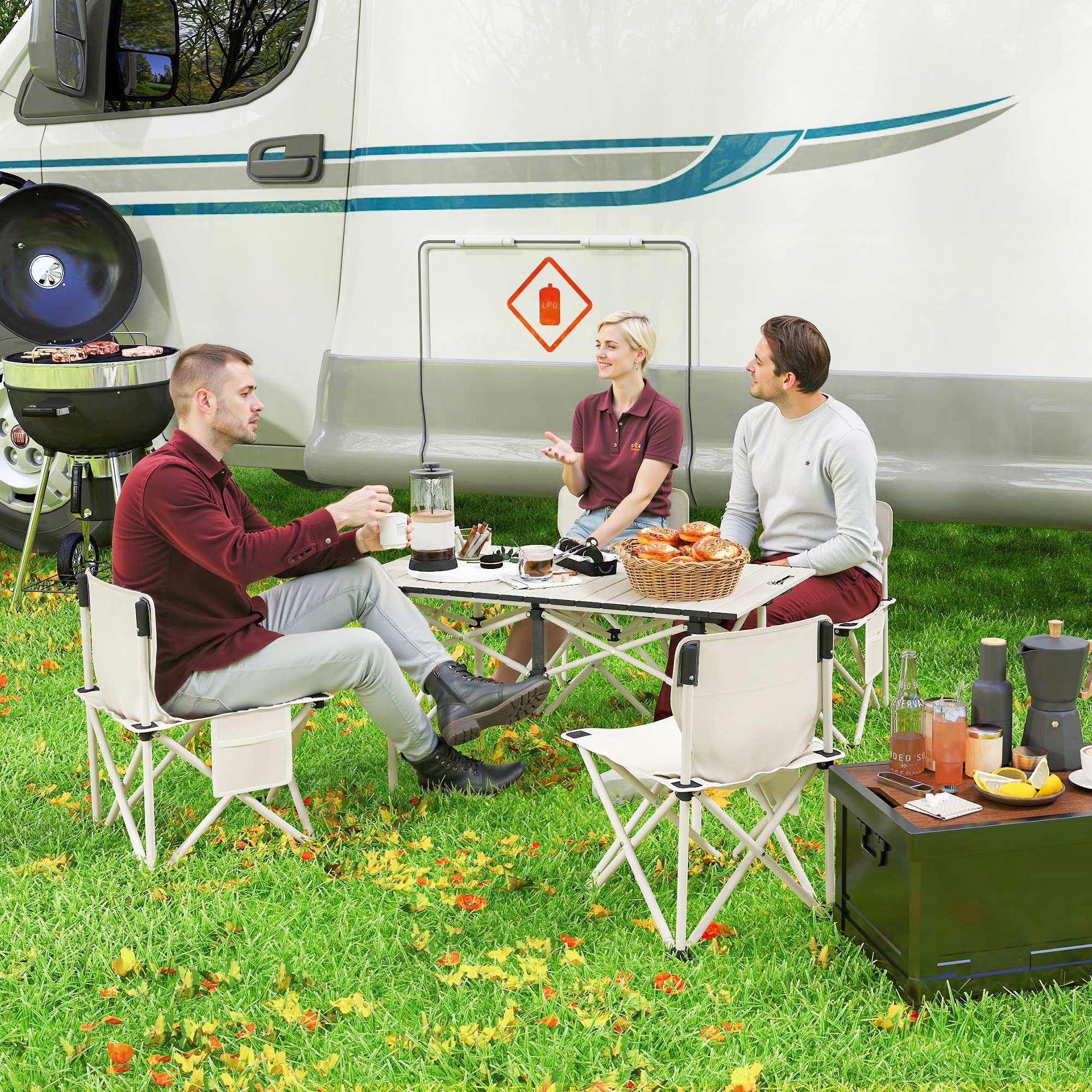 Outsunny 5-teiliges Campingmöbelset Campingtisch mit 4 klappbaren Stühlen mit Seitentaschen 95 x 56,5 x 50 cm, weiß