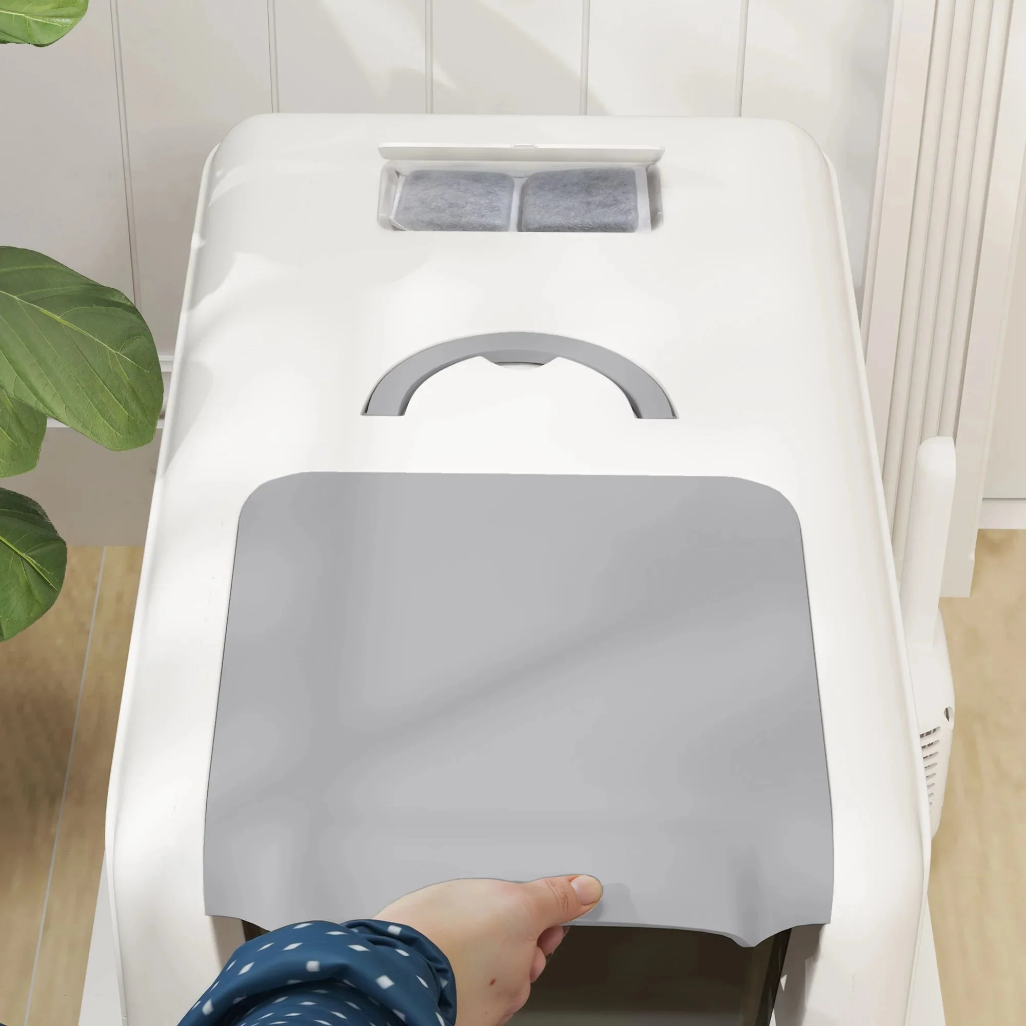 Covered Cat Litter Box �C Stainless Steel Tray, Front Flap & Integrated Scoop
