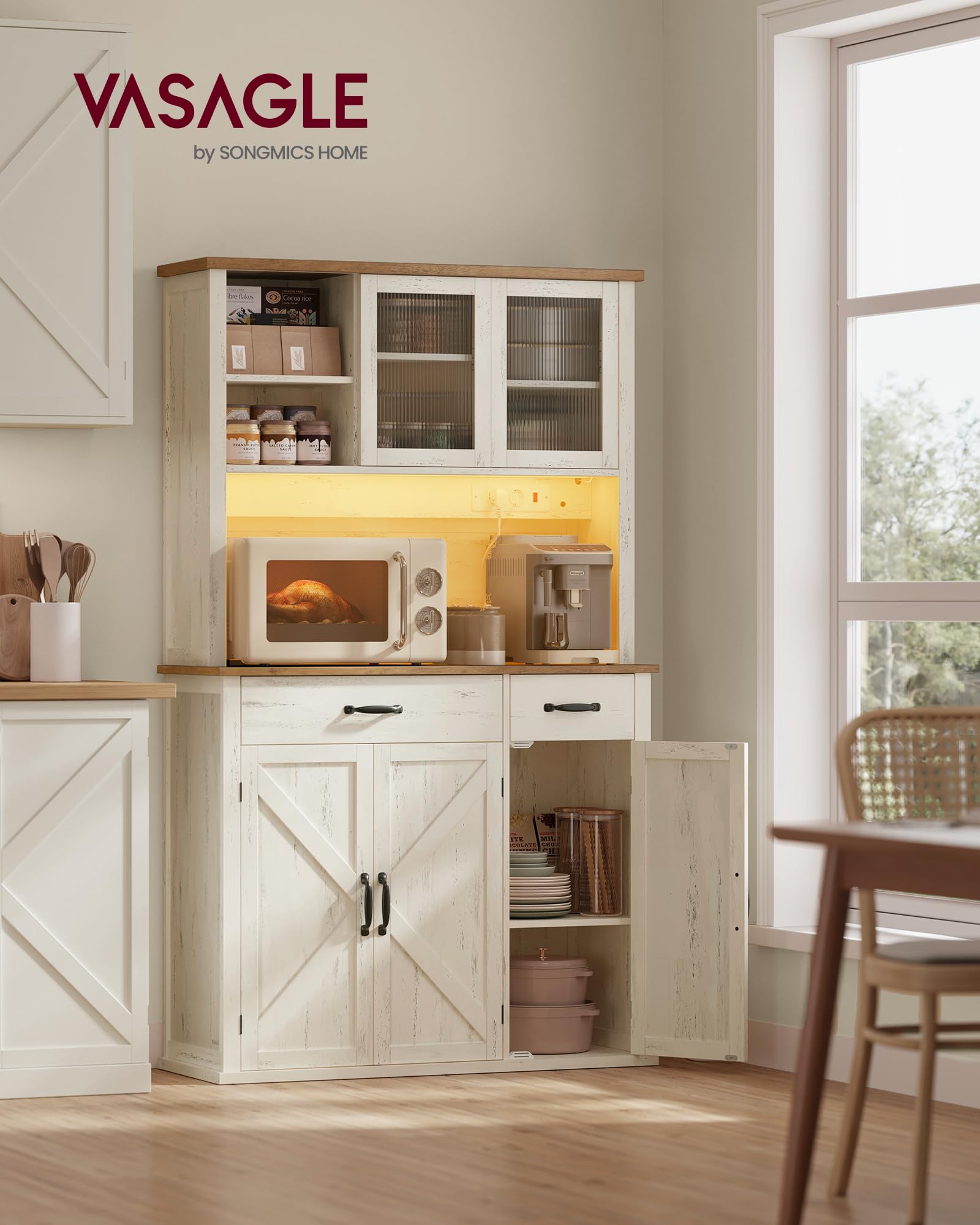 Sideboard mit Beleuchtung und Ladestation, Küchenschrank mit 6 offenen Fächern, 2 Schubladen und Schiebetüren, 106,5 cm breit
