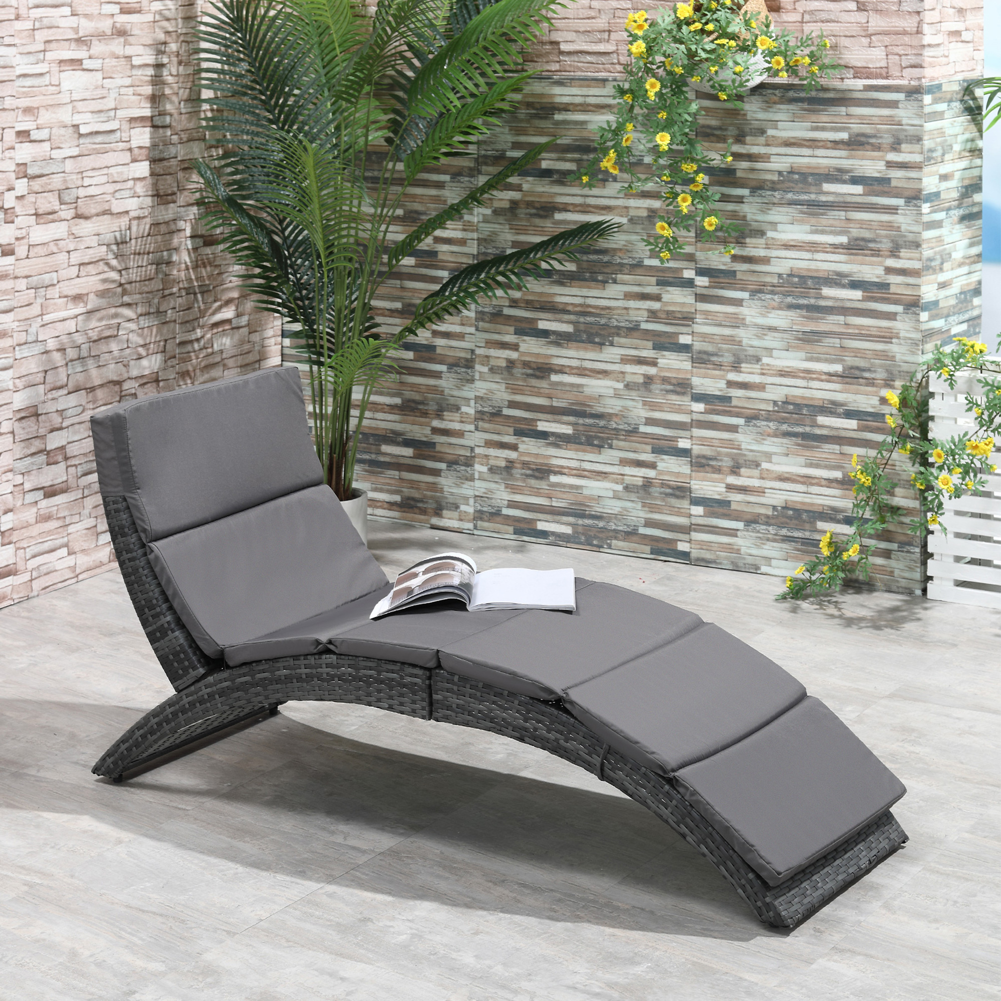Outsunny Sonnenliege, klappbare Gartenliege mit großem Komfortmatratze aus Metall und Rattanimitat - Grau