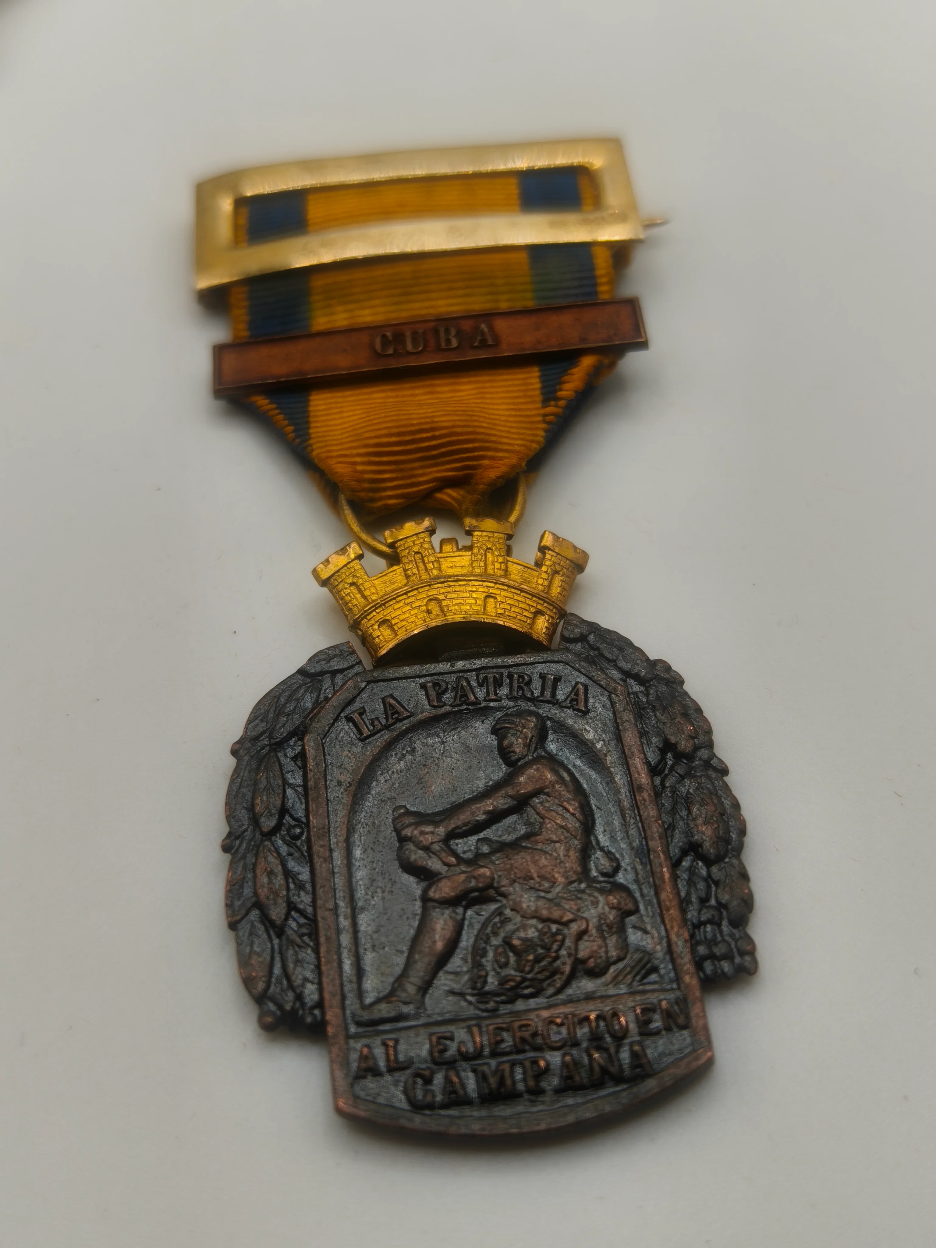 Medalla Voluntarios de Cuba Modelo II Rep��blica