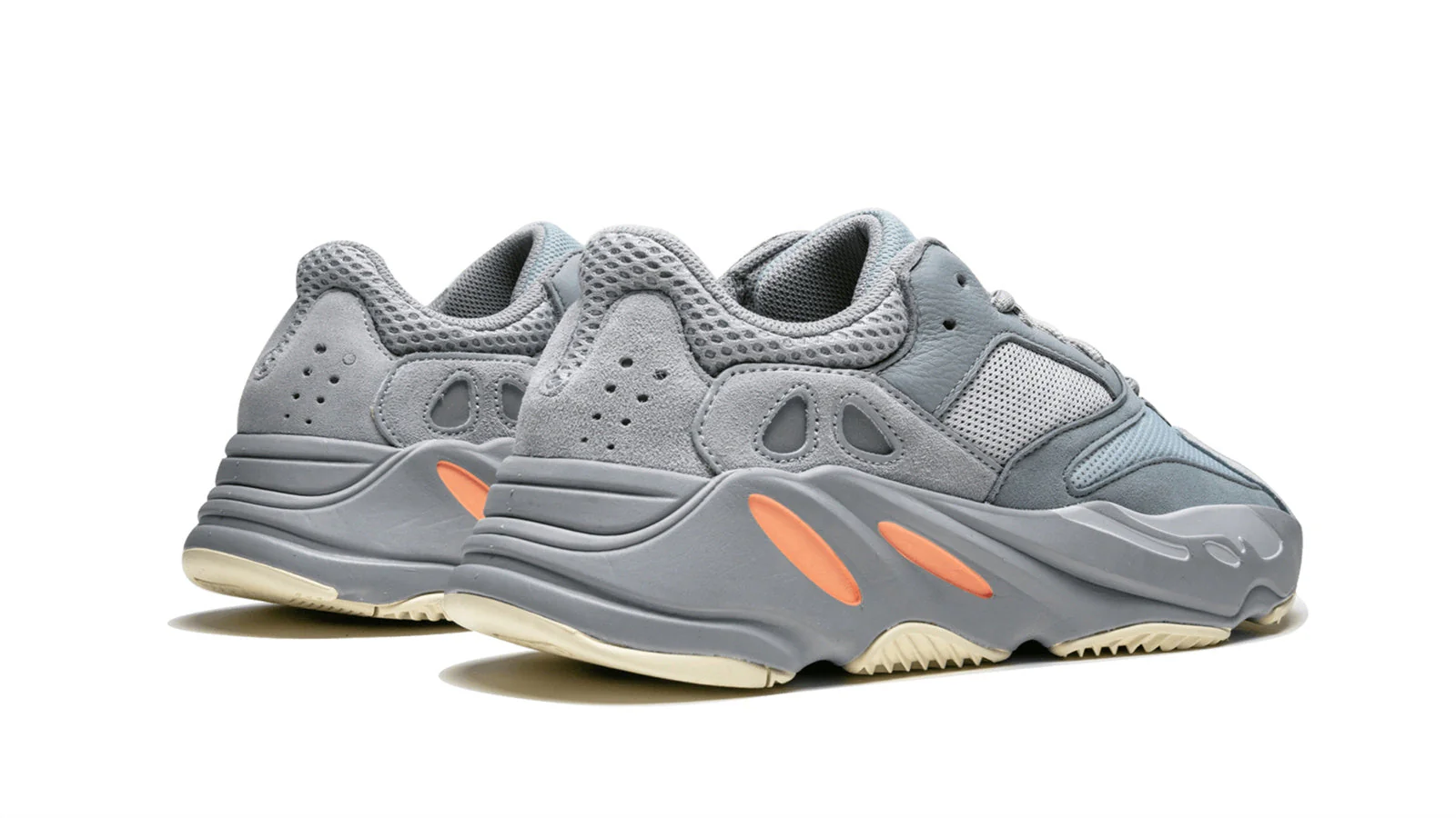 YEEZY BOOST 700 V2 
