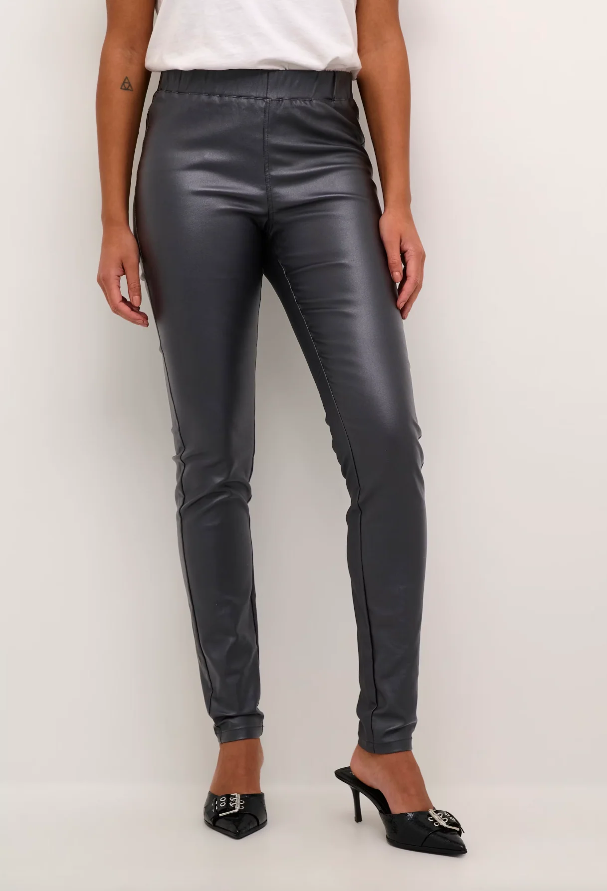 Kaffe Ada Coated Jeggings , Black Oyster