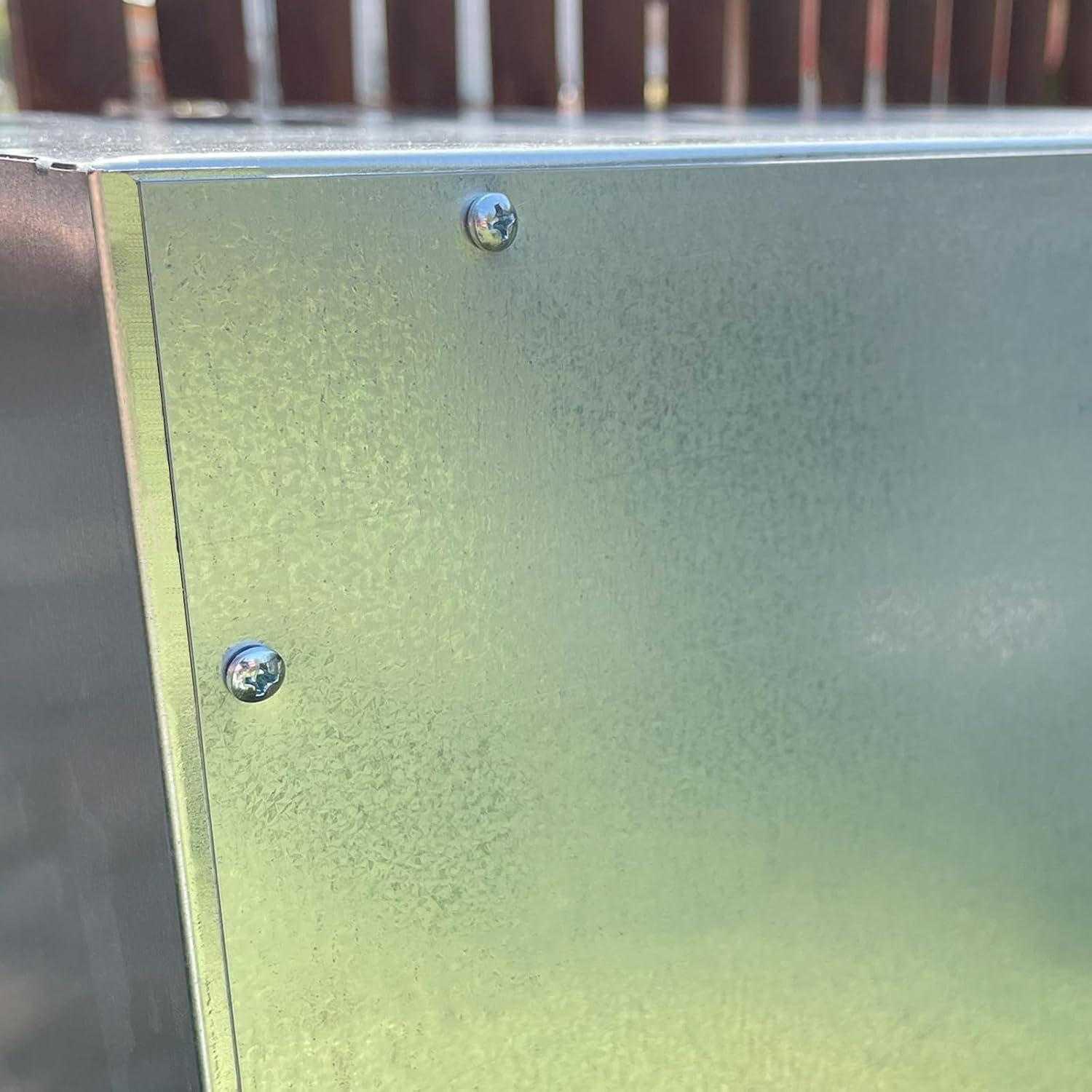 2 Outdoor Gas Cylinder Cabinet, Two Doors Galvanised Steel Reinforced with Ventilation, Secure Closure for Storage of 10-25 kg, Resistant to Atmospheric Agents