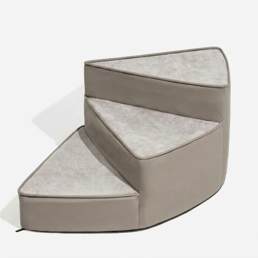 Spiral Dog Stairs �C Water-Repellent Faux Leather & Joint-Friendly Sponge