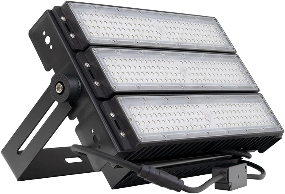 4x LED Außenstrahler 300W 5000K Neutralweiß 39000lm, IP66 Wasserdicht, IK10 Flutlicht Strahler für Stadionbeleuchtung Baustelle Sportplatz, robuste Industrieleuchte für außen