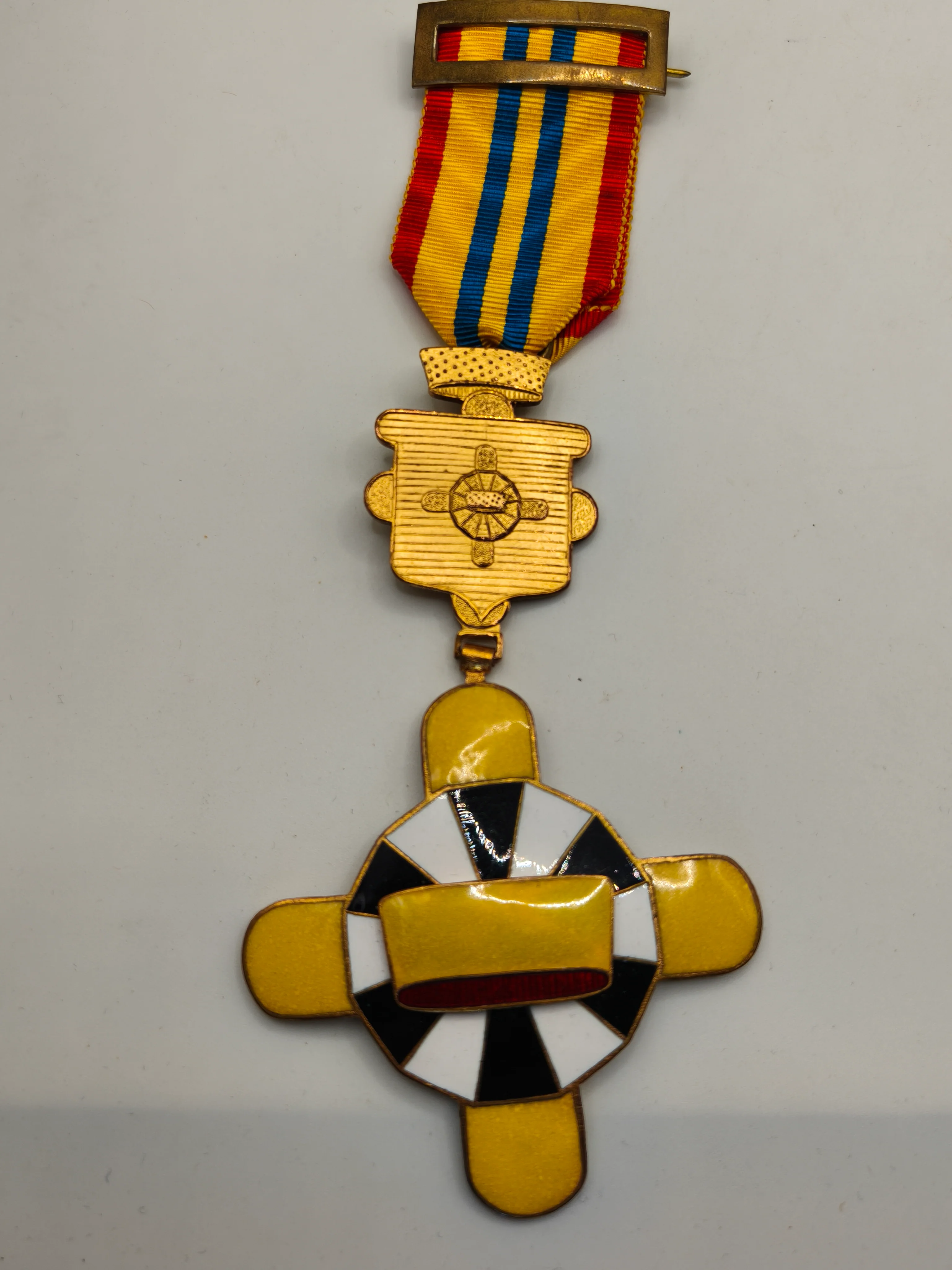 Medalla Orden Nobiliaria Madrid. Espa?a .