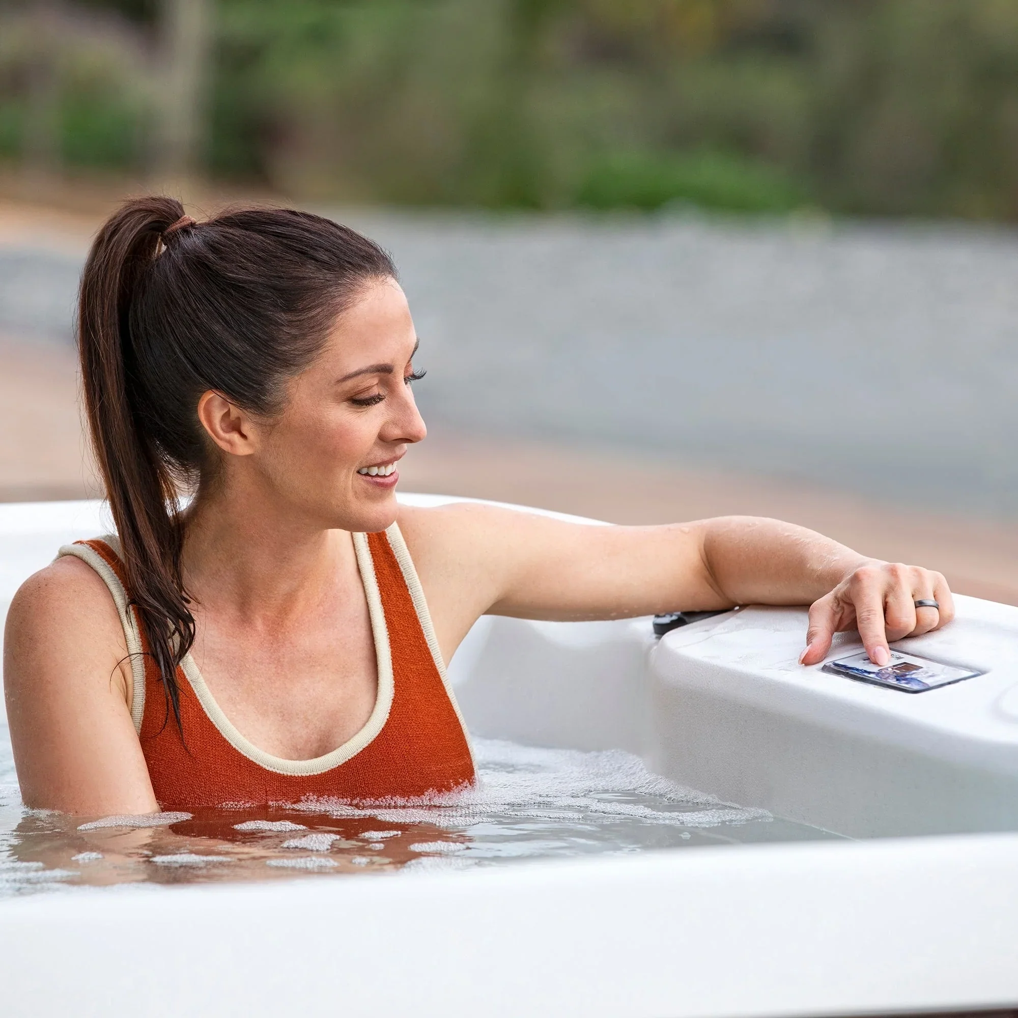 Lifesmart LS600DX 7-Person 65-Jet 230v Spa with 14-Jet Nozzle Turbo Blaster