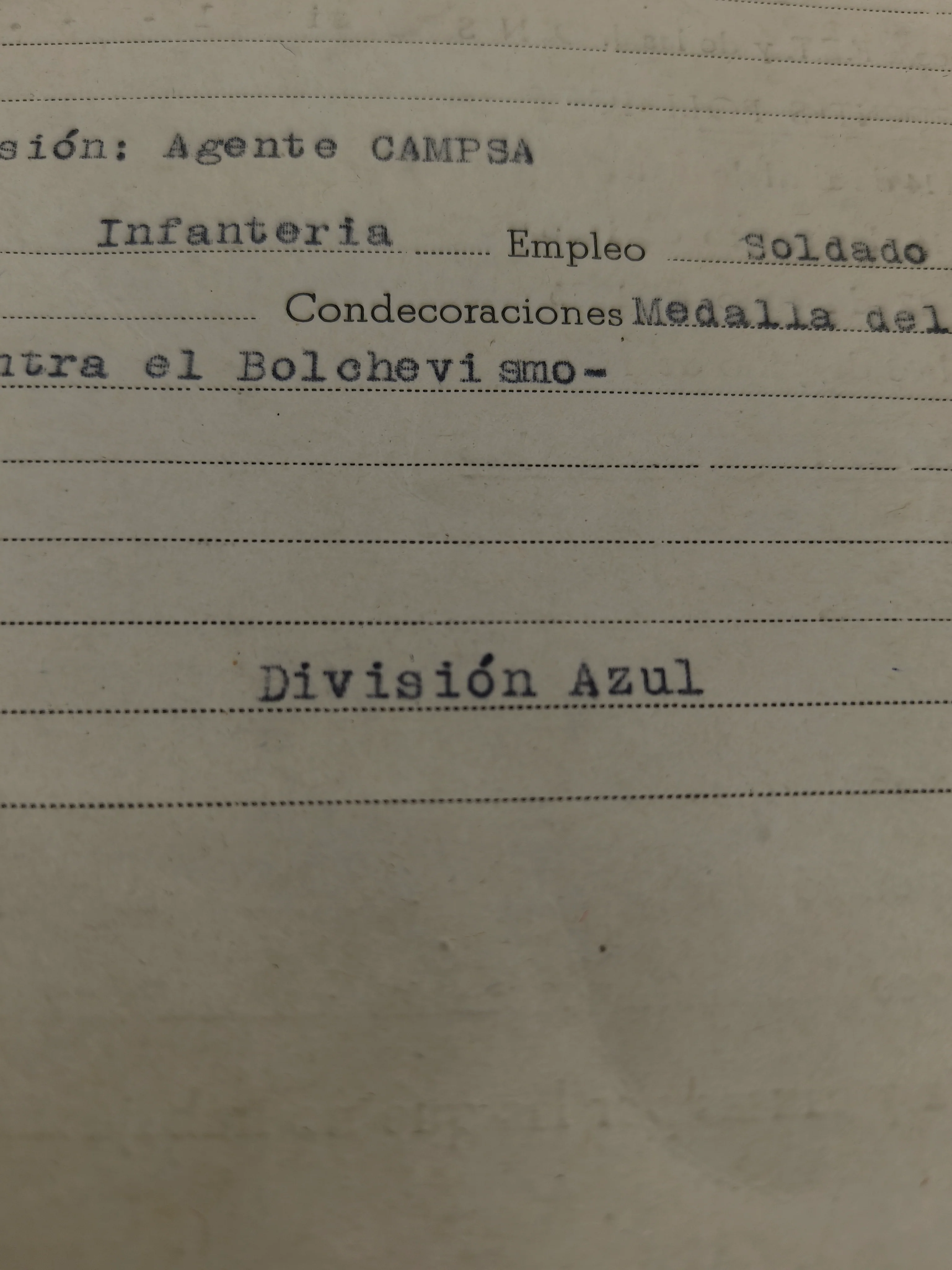 Medalla anti bolchevique con documento divisi��n azul. IIWW