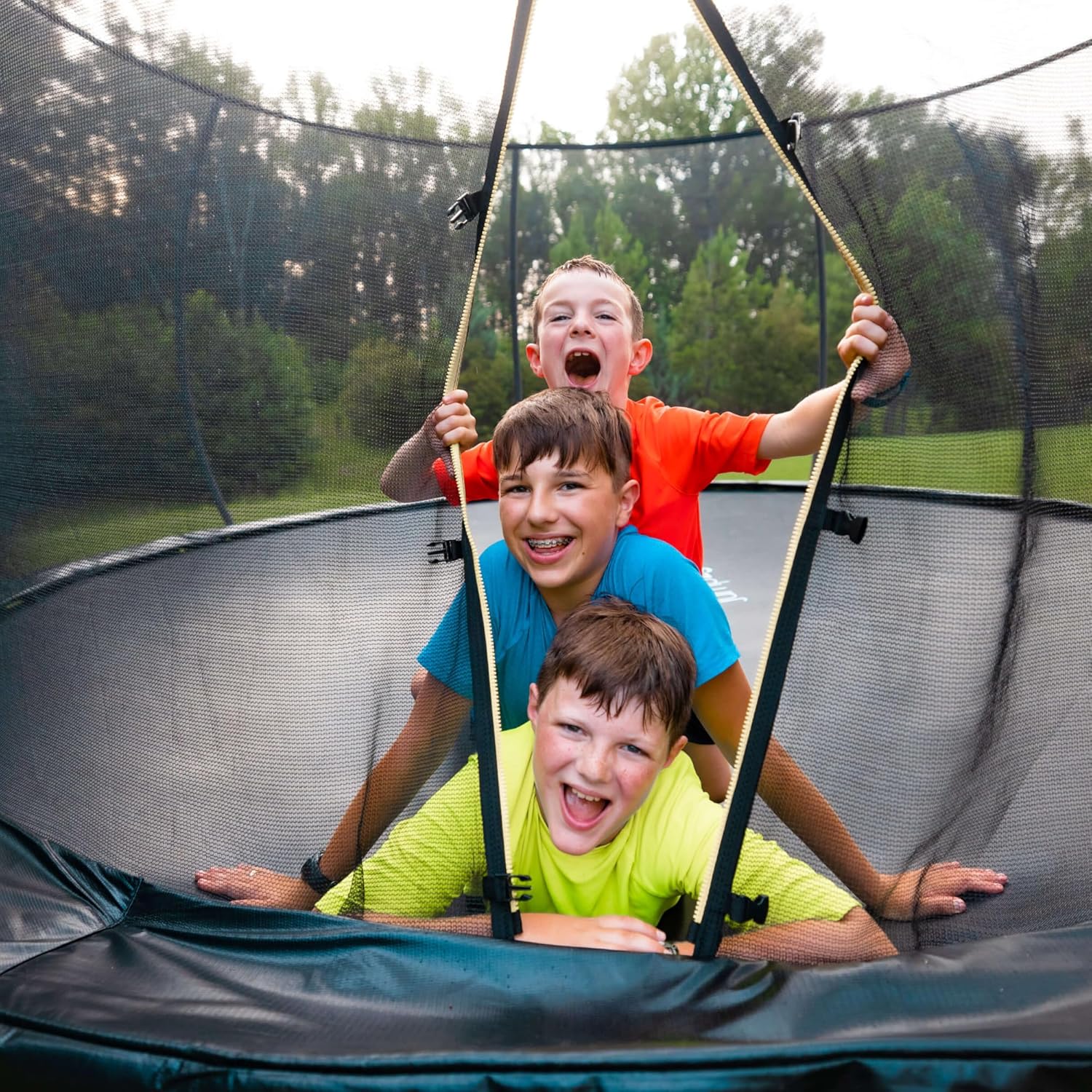 JUMPZYLLA Trampoline 8FT 10FT 12FT 14FT 15FT 16FT Trampoline with Enclosure - Recreational Trampolines with Ladder and AntiRust Coating, ASTM Approval Outdoor Trampoline for Kids