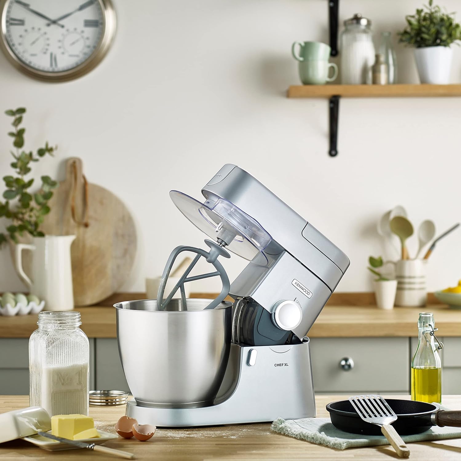 Kenwood KVL4110S Impastatrice Planetaria Chef XL con Ciotola da 6,7L, 3 Ganci di Miscelazione + FRULLATORE, Personalizzabile con oltre 25 Accessori Opzionali Acquistabili Separatamente, 1200W, Silver