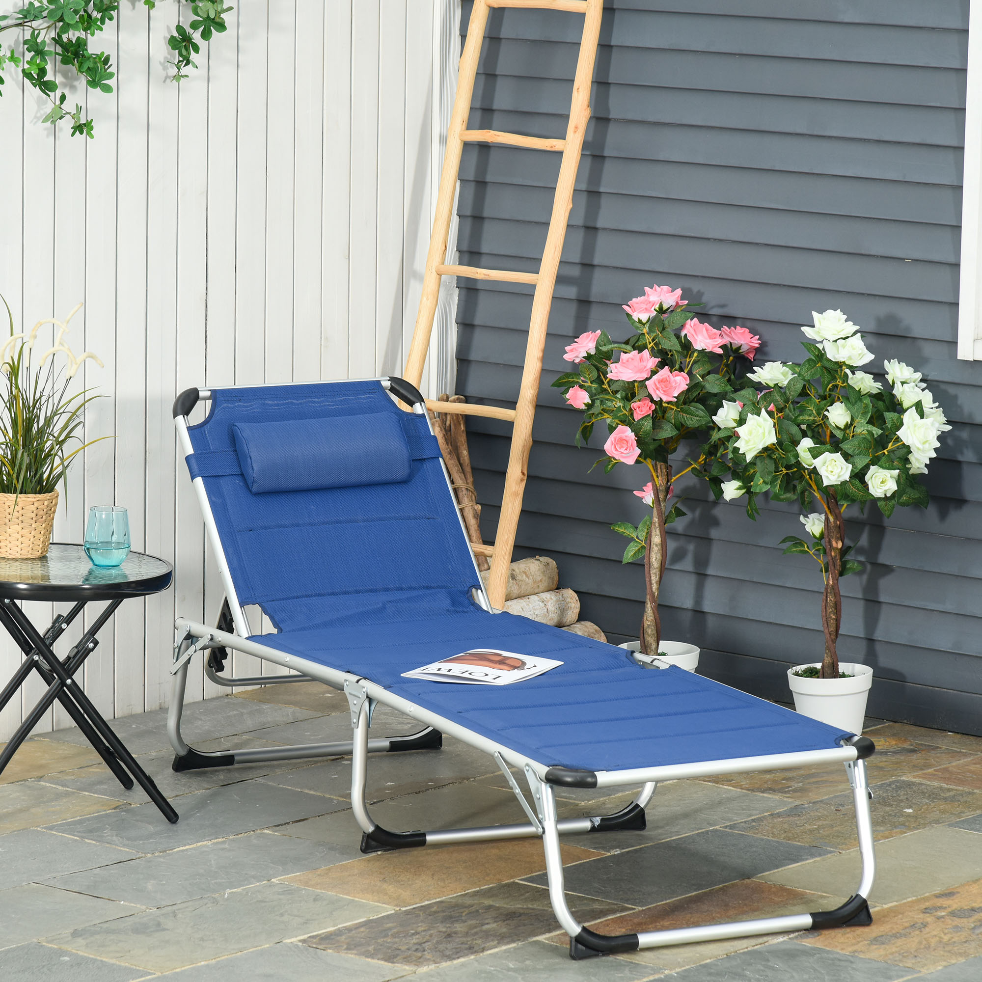 Outsunny Sonnenliege klappbar mit mehrfach verstellbarer Rückenlehne und abnehmbarer Kopfstütze aus Aluminium und Textilen in Blau