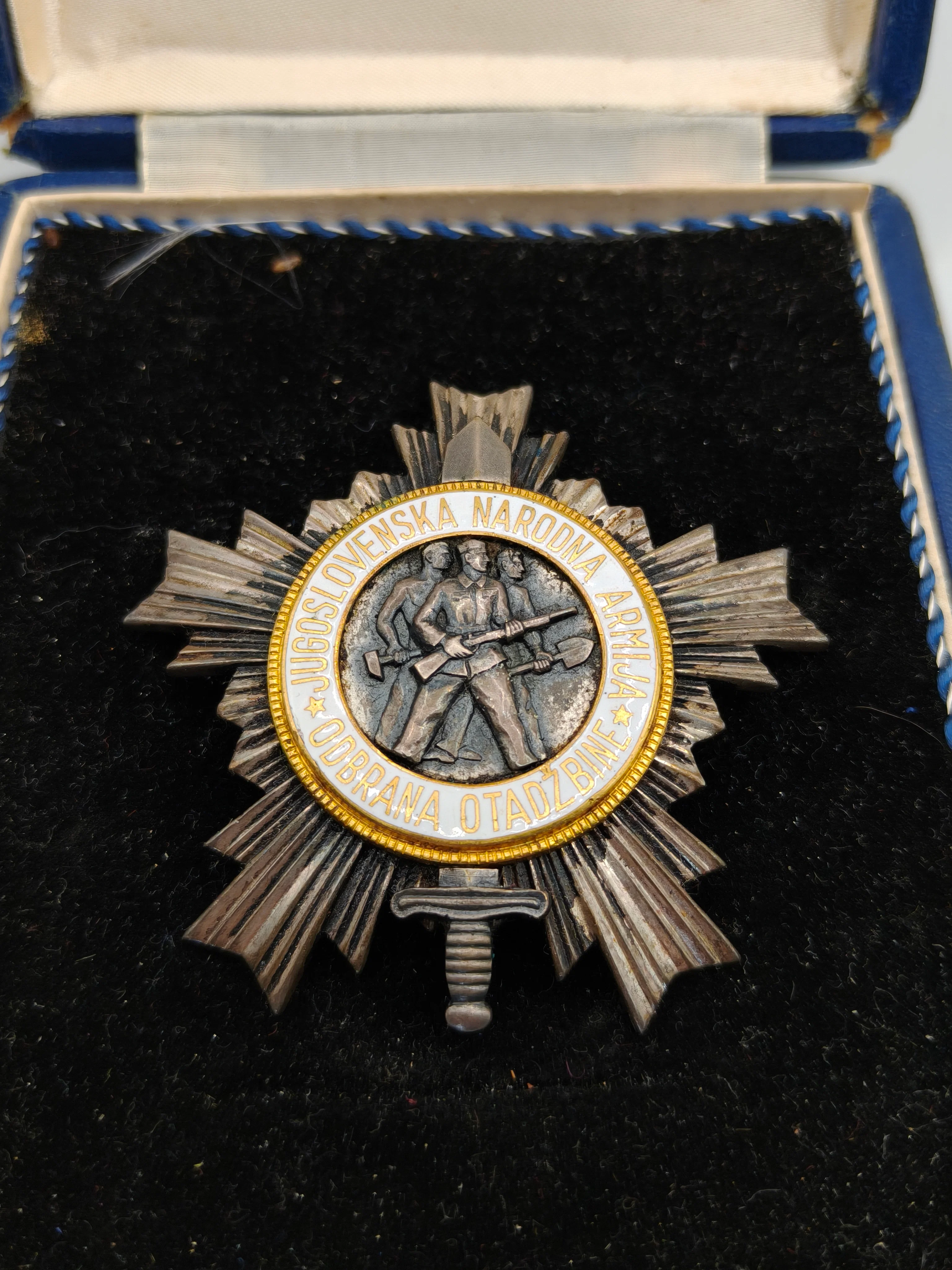 Medalla Orden del Ej��rcito Popular Yugoslavia