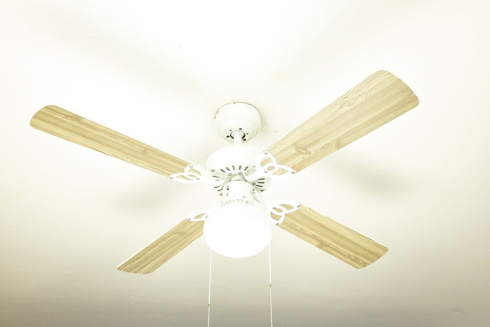 Deckenventilator Westinghouse Deckenventilator Vegas Weiß mit Licht