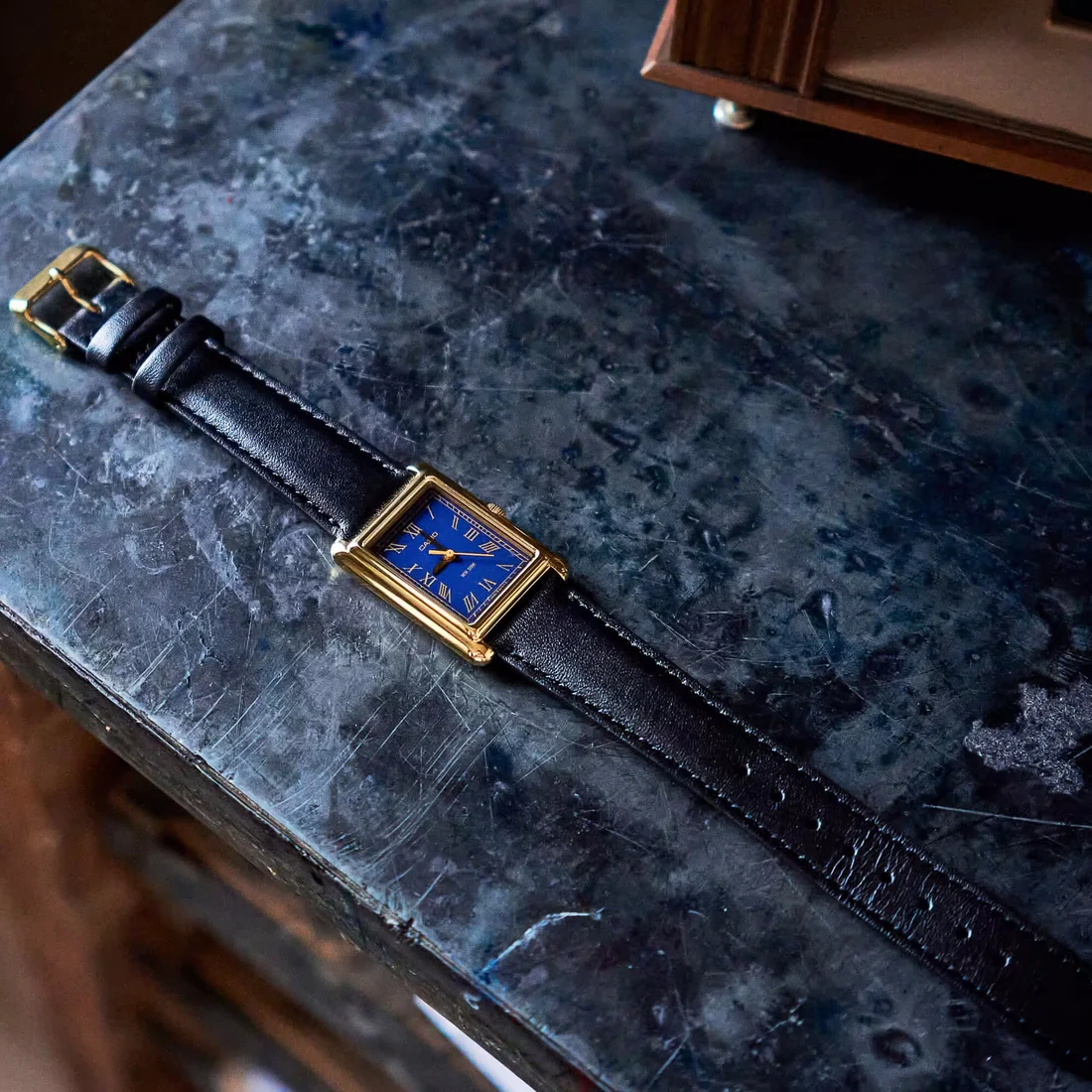 Orologio Casio Collection LTP-B165GL-2BVEF rettangolare dorato blu