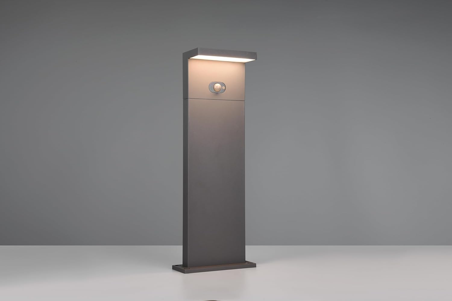 Trio Leuchten LED Außen Wegeleuchte Blyde 553569142, Aluminium Druckguss Anthrazit, 5 Watt LED, Hybrid Solar/Netzbetrieb, Dämmerungssensor, Bewegungssensor