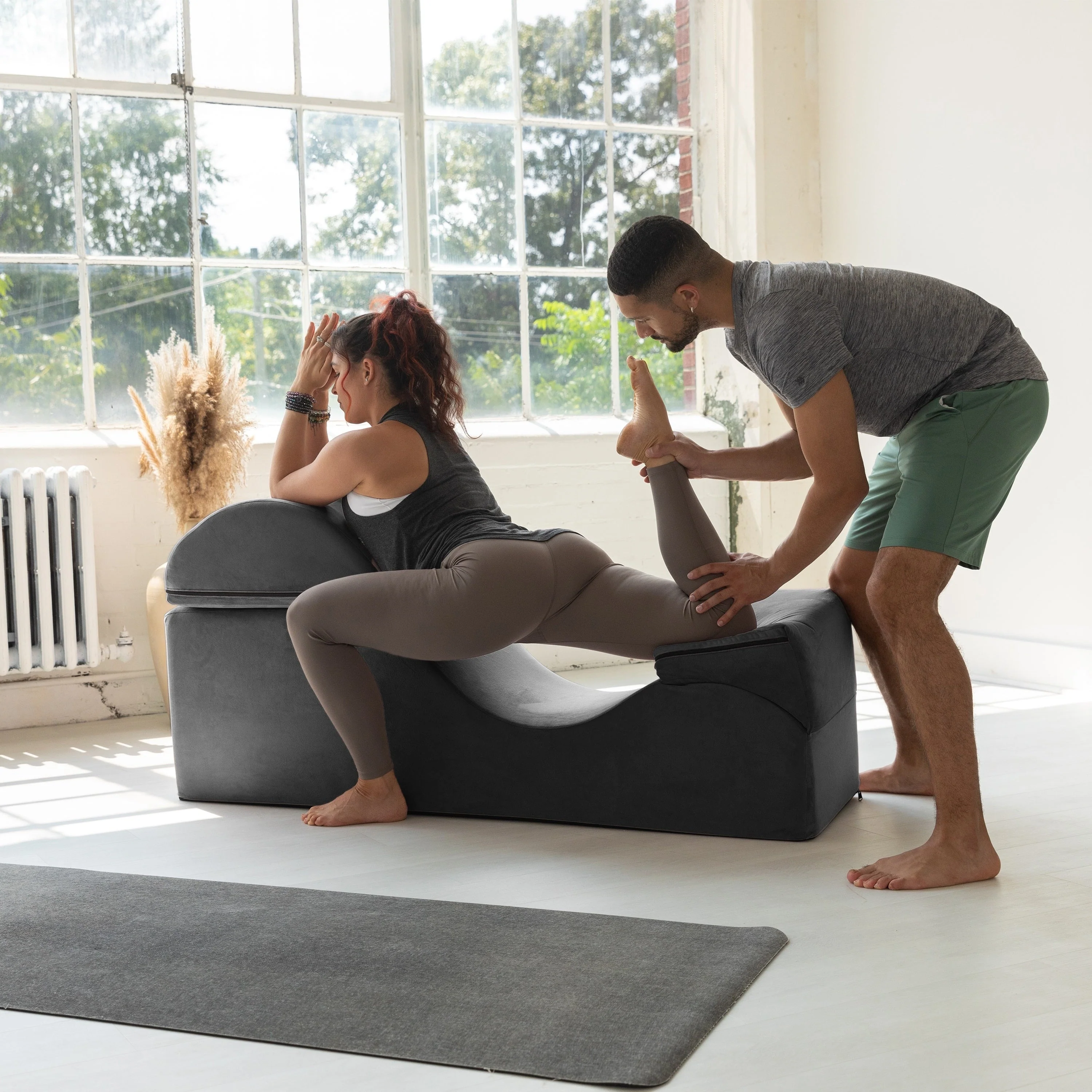 Avana Kami Convertible Chaise / Yoga & Massage - 2-In-1 Ottoman with Concealed Fold Out Yoga Lounge Chair, Microvelvet - N/A