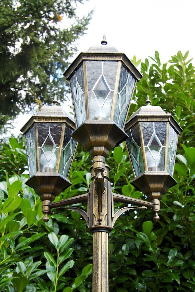 HOFSTEIN Kandelaber Hongkong, Außenwegeleuchte aus Metall/Glas in Braun/Goldfarben/Klar, Wegebeleuchtung 270 cm, 3 x E27, IP44, Wegeleuchte im Retro/Vintage-Design für Garten, Außenbereich, Hof