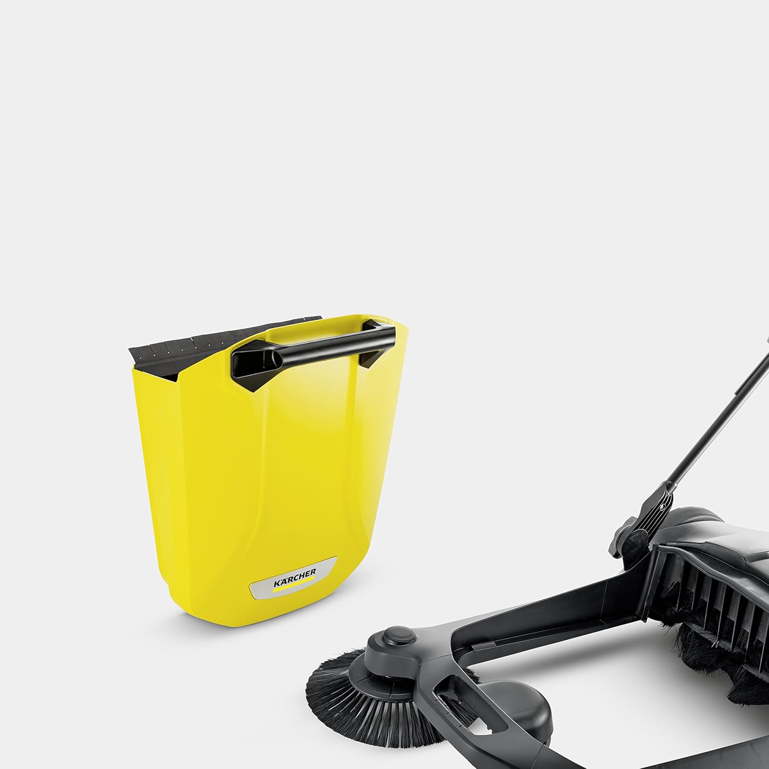 Kärcher S 4 Twin Push Kehrmaschine mit Bürsten, zur Reinigung von Gehwegen, Einfahrten und Gartenwegen