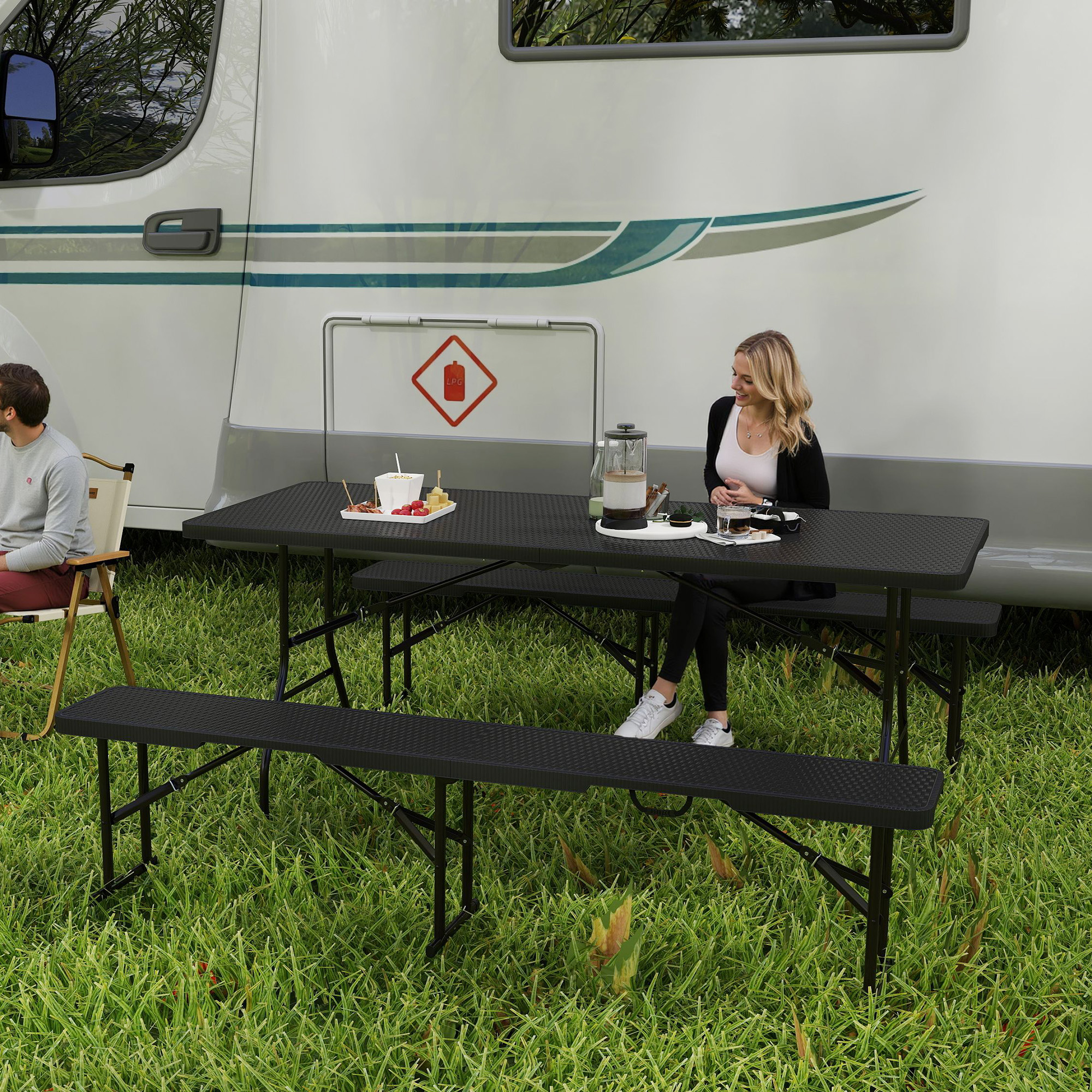 Outsunny Picknicktafel en Banken, 3-Delige Set, Opvouwbaar, Kunststof, Metaal, Zwart