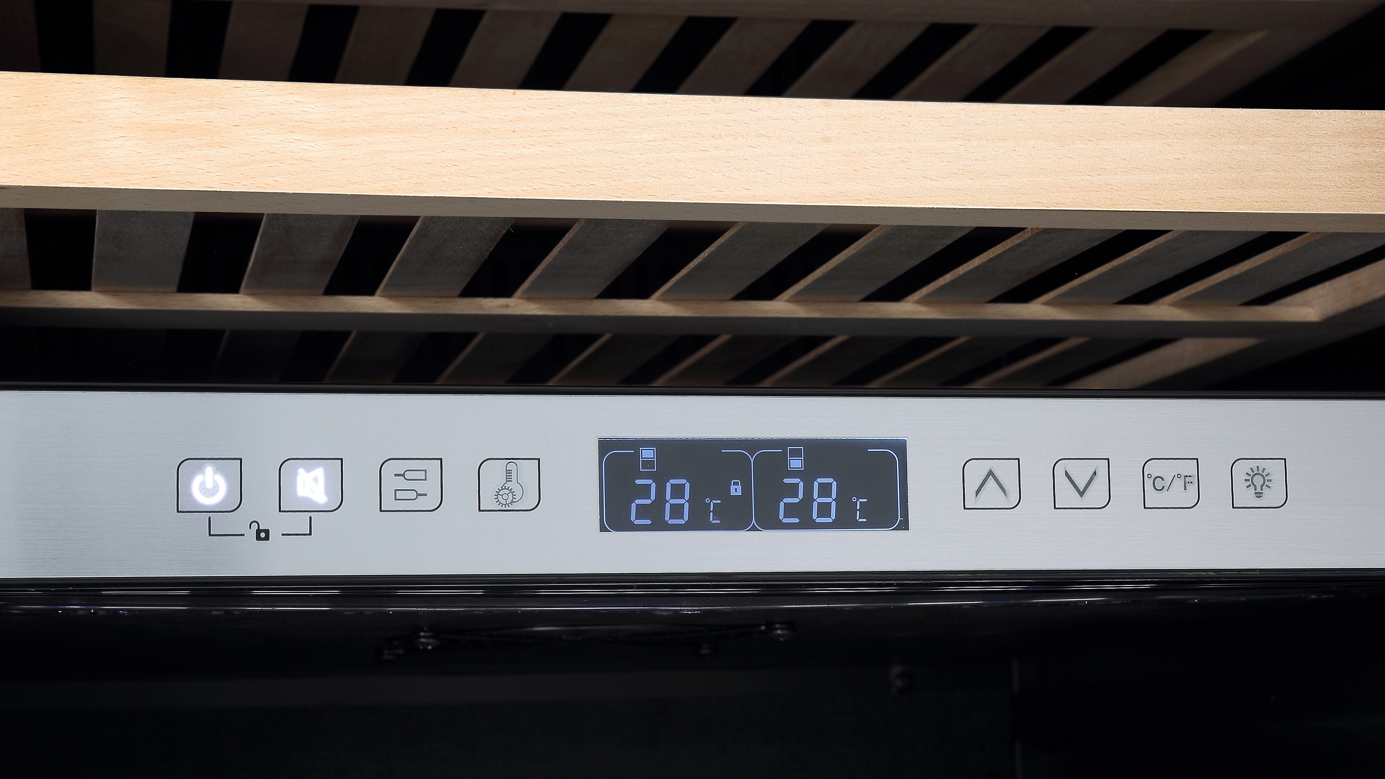 Weinkühlschrank HWC171FCIA