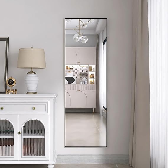 DAHUEN Specchio da appoggio 162 x 53 cm, specchio da pavimento rettangolare a piena lunghezza, specchio da parete da appendere o da appoggiare, con telaio in alluminio nero, per bagno, camera da