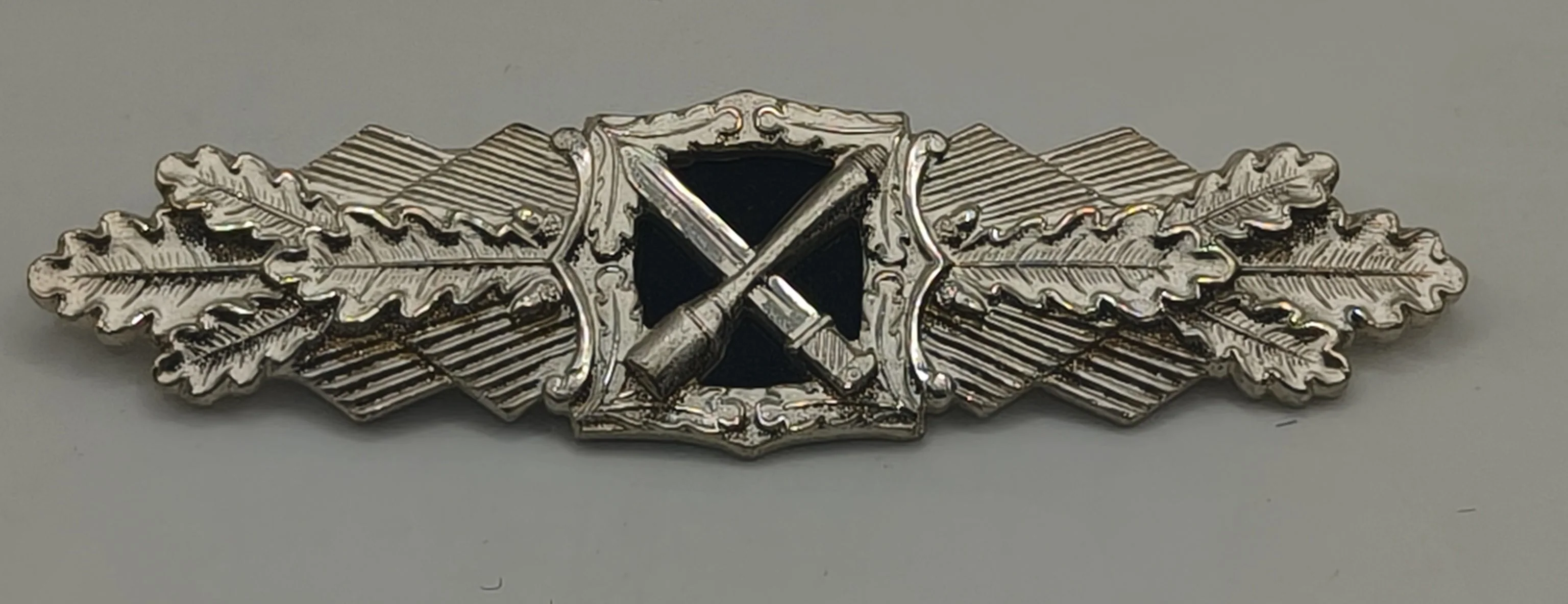Silver infantry attack bar badge. 1958 model III reich