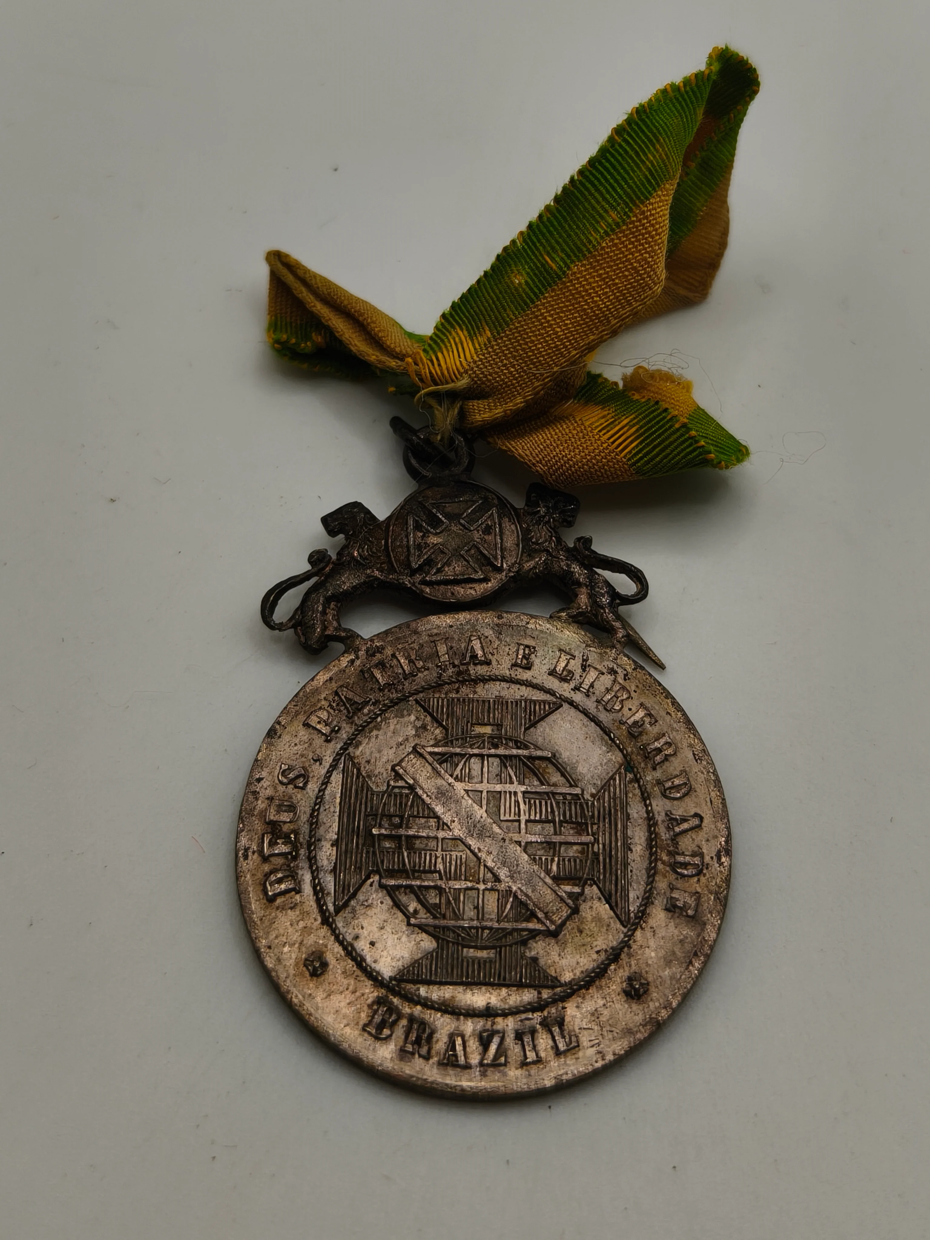 Medalla Brasil antigua