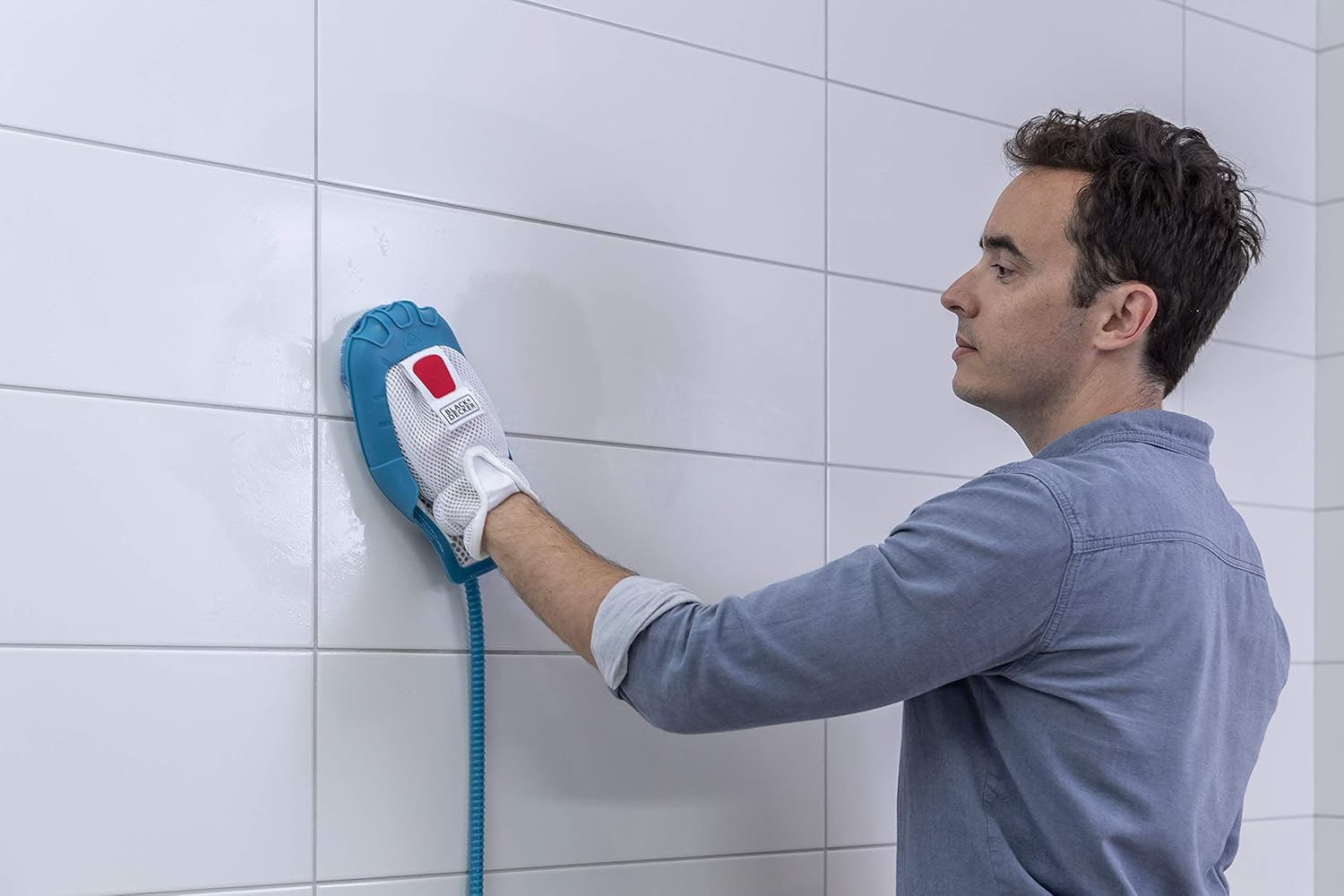 Black+Decker 15-in-1 Dampfbesen Steam-mop (mit Steamitt Dampfhandschuh zur Oberflchenreinigung, AutoSelect für richtige Menge Dampf, 180° drehbarer Reinigungsfu, inkl. 15-tlg Zubehr)