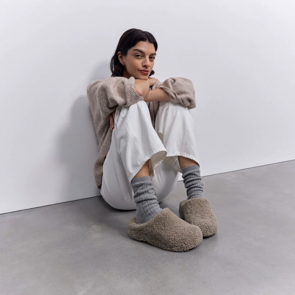 FitFlop SHUV Curly-Shearling Clogs
