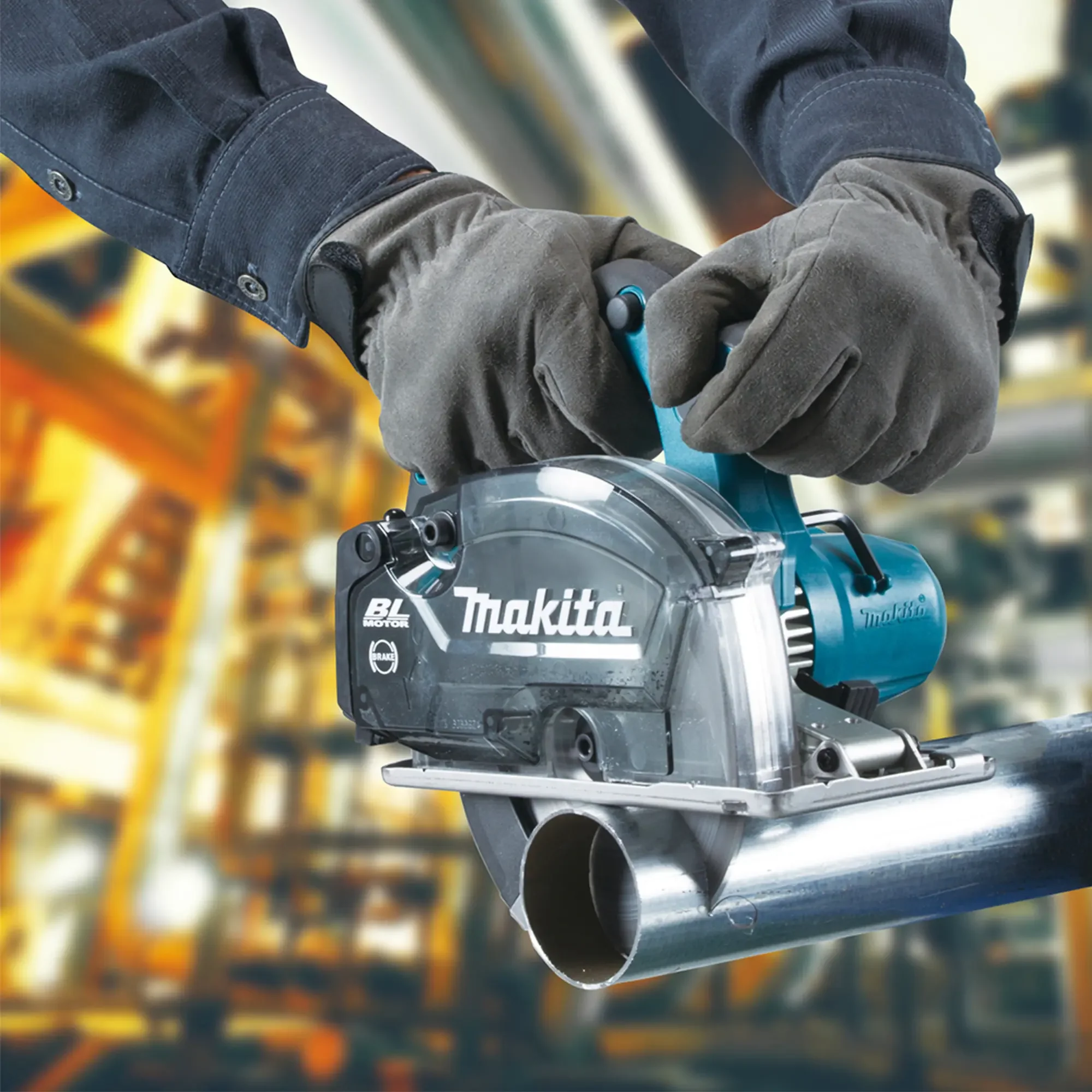 Sega Circolare Makita DCS553ZJ 18V – Potente e Senza Fili per Tagli Precisi