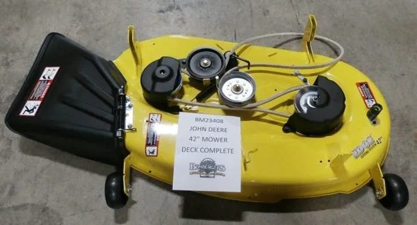 John Deere 42&prime;&prime; mower deck complete ONLY FITS Z225 mowers BM23408