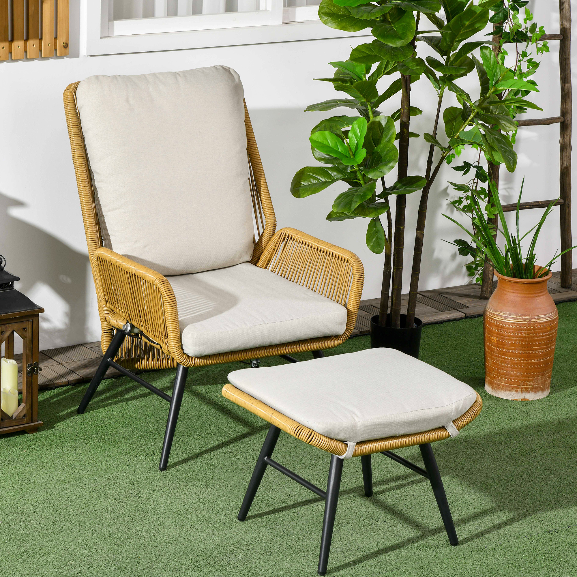 Outsunny Polyrattan Gartenstuhl und Hocker, verstellbare Lehne, Hellbraun/Grau/Schwarz
