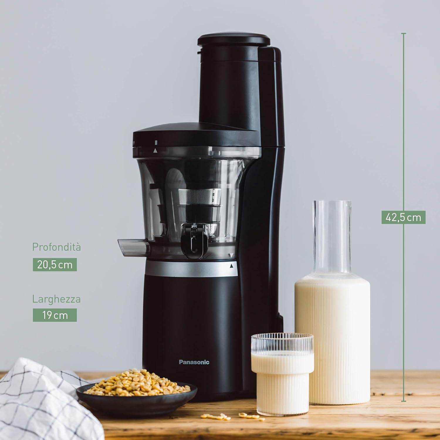 Panasonic Slow Juicer MJ-L700KXE, Estrattore Elettrico, Spremitura di Frutta e Verdura Intera, Apertura 75mm, Design Elegante e Sottile, Sicuro e Pratico, Nero