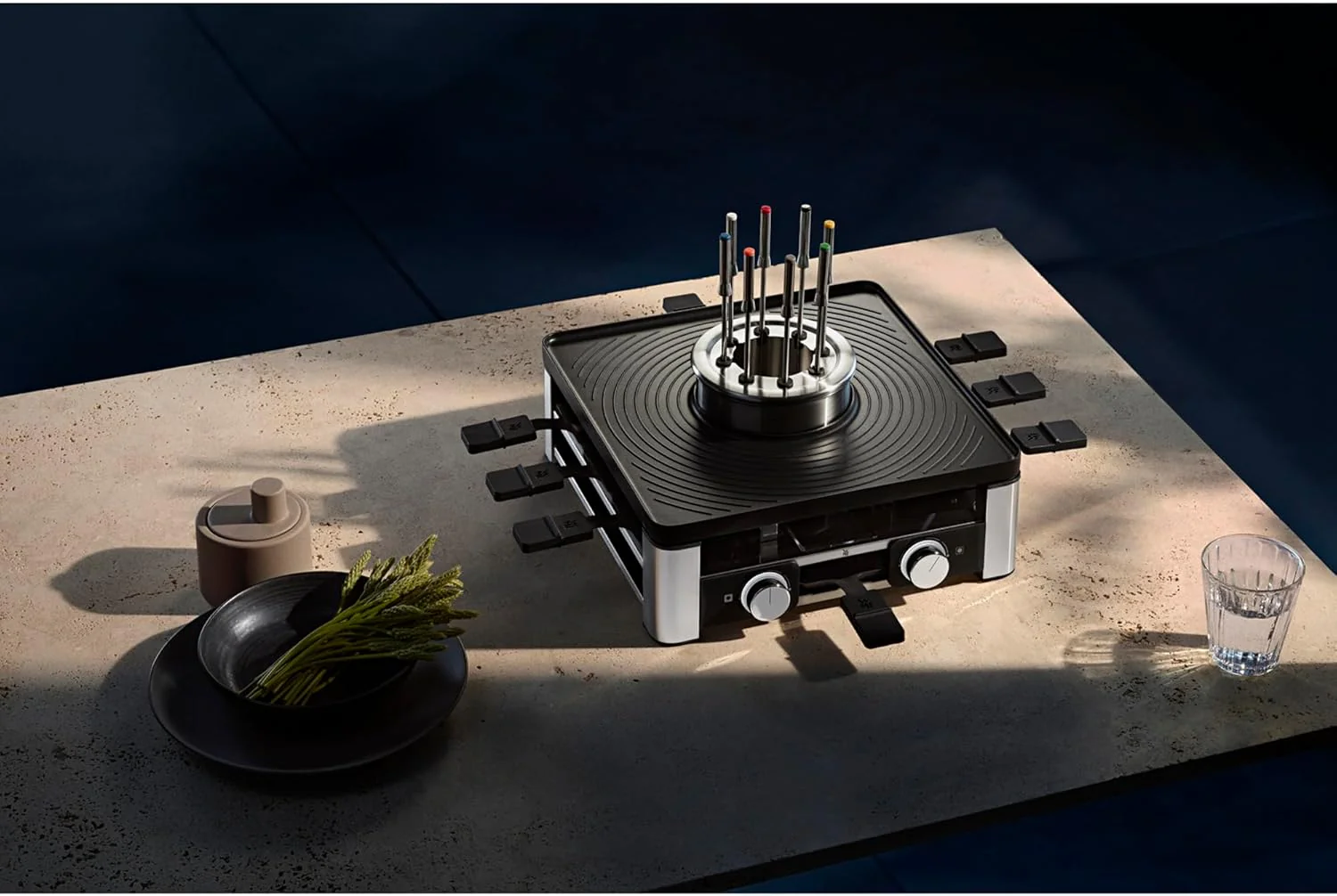 WMF Lumero 3in1 Gourmet Station f��r 8 Personen, Raclette Fondue Kombi, elektrisch, Temperaturregulierung, Beleuchtung, 1800 Watt, platzsparend, edelstahl matt