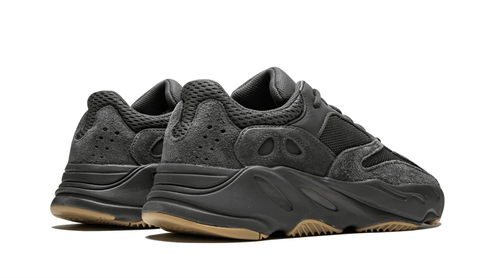YEEZY BOOST 700 
