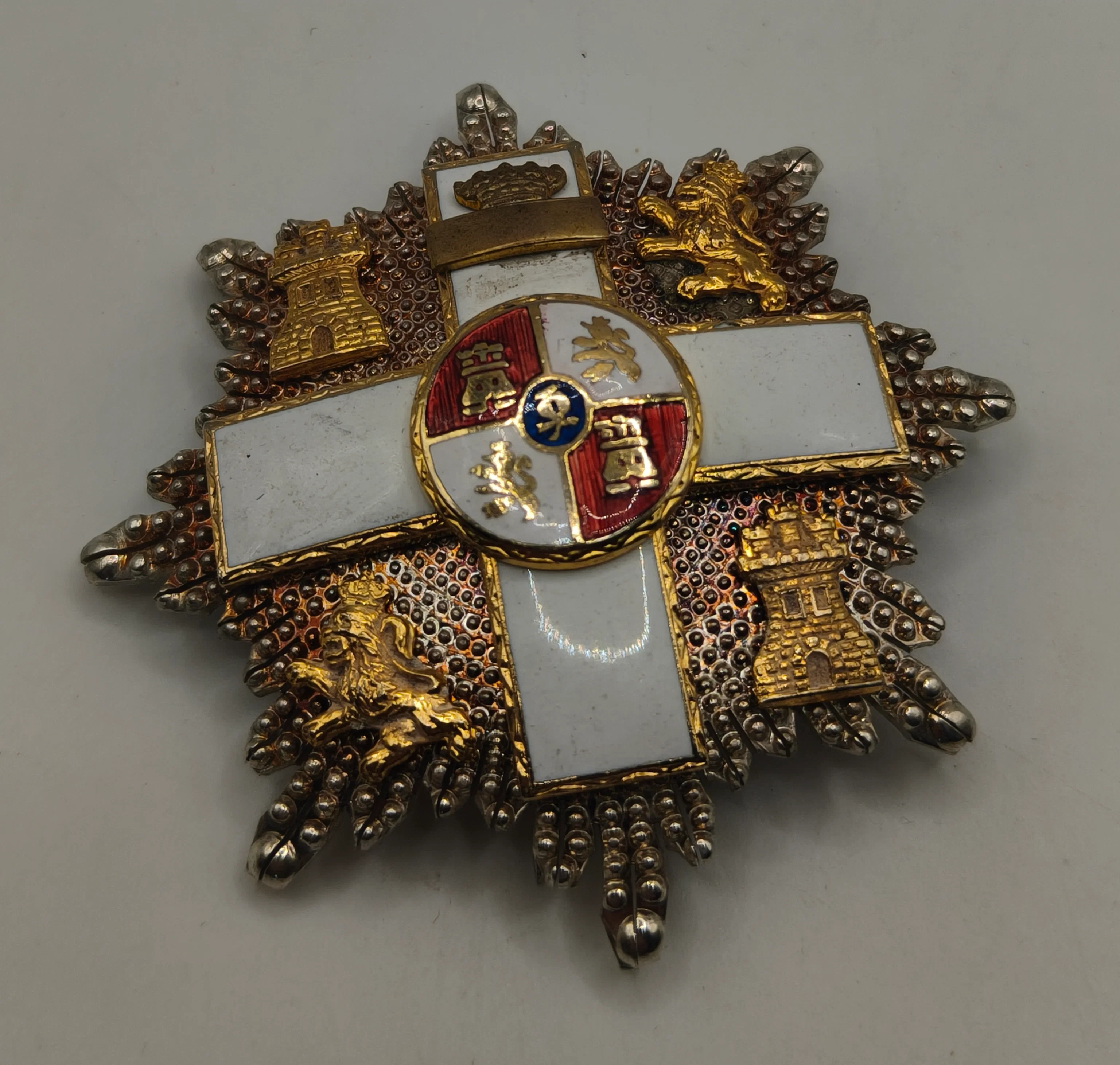 Cruz placa al M��rito Militar orden distintivo blanco. ��poca Franco Espa?a.