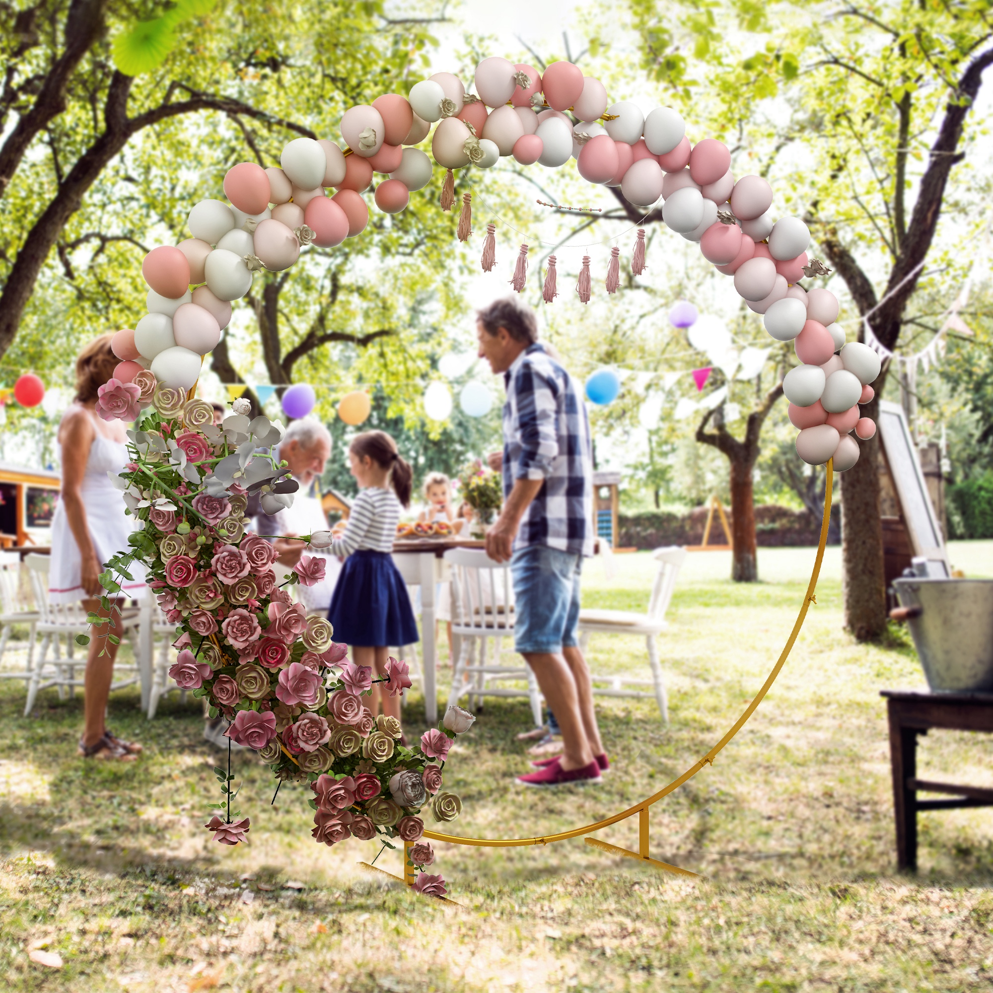 Outsunny Gartenbogen, Rosenbogen, Rankpflanzenbogen für Hochzeit, Geburtstag, Zeremonie und Bankett aus goldfarbenem Stahl