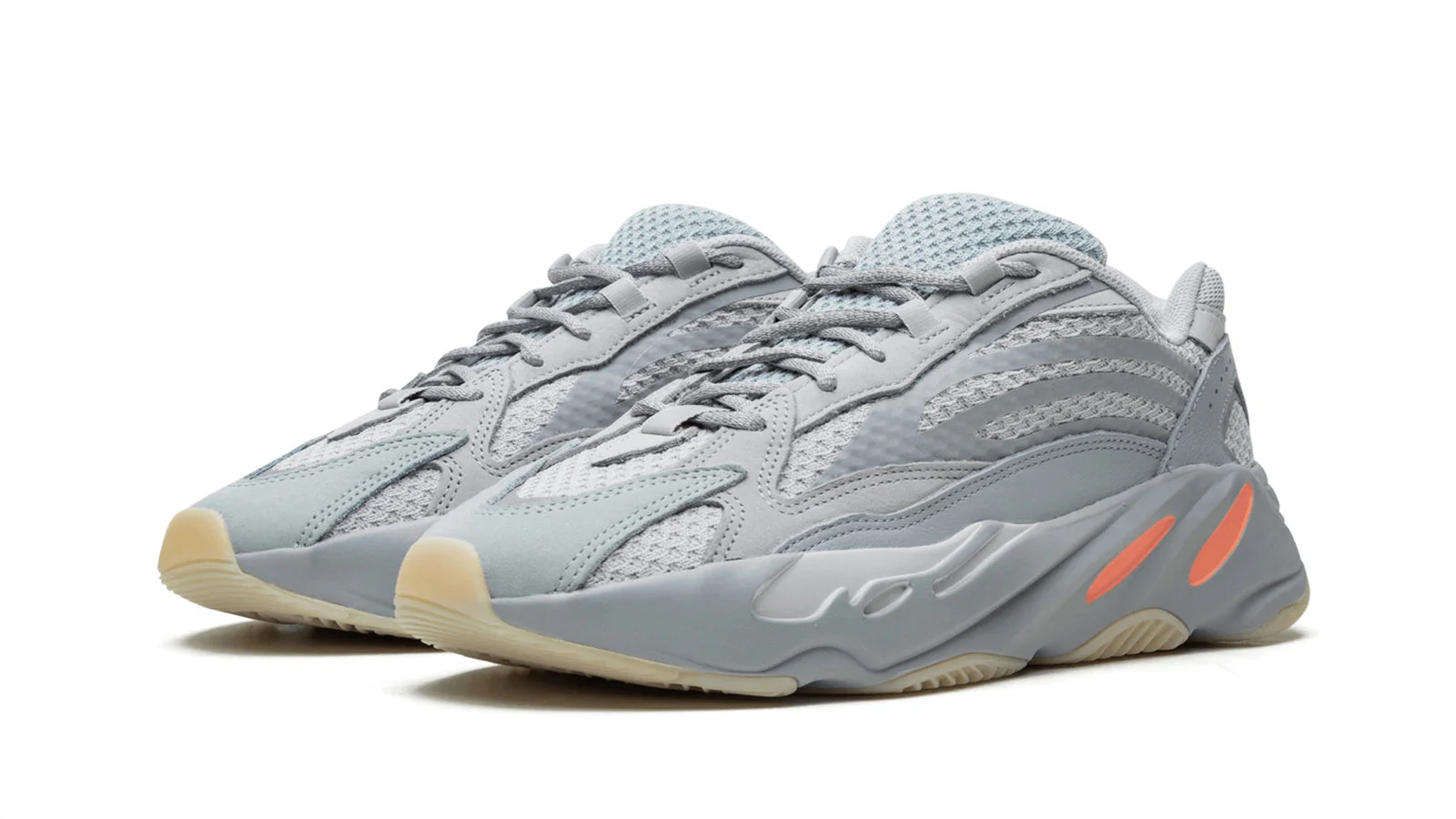 YEEZY BOOST 700 