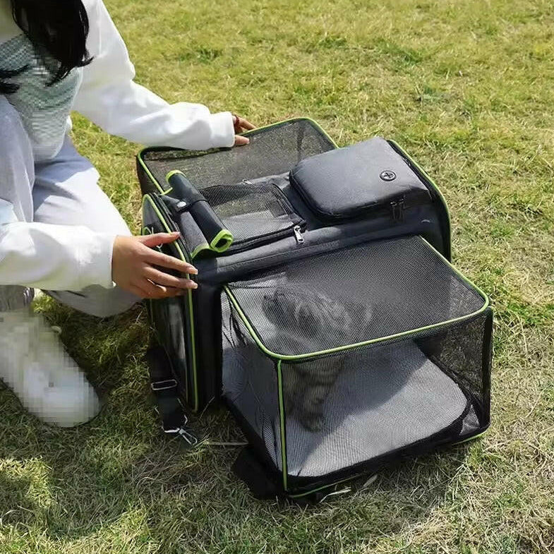 Expandable Pet Carrier Bag �C Breathable Mesh, Foldable & Lightweight
