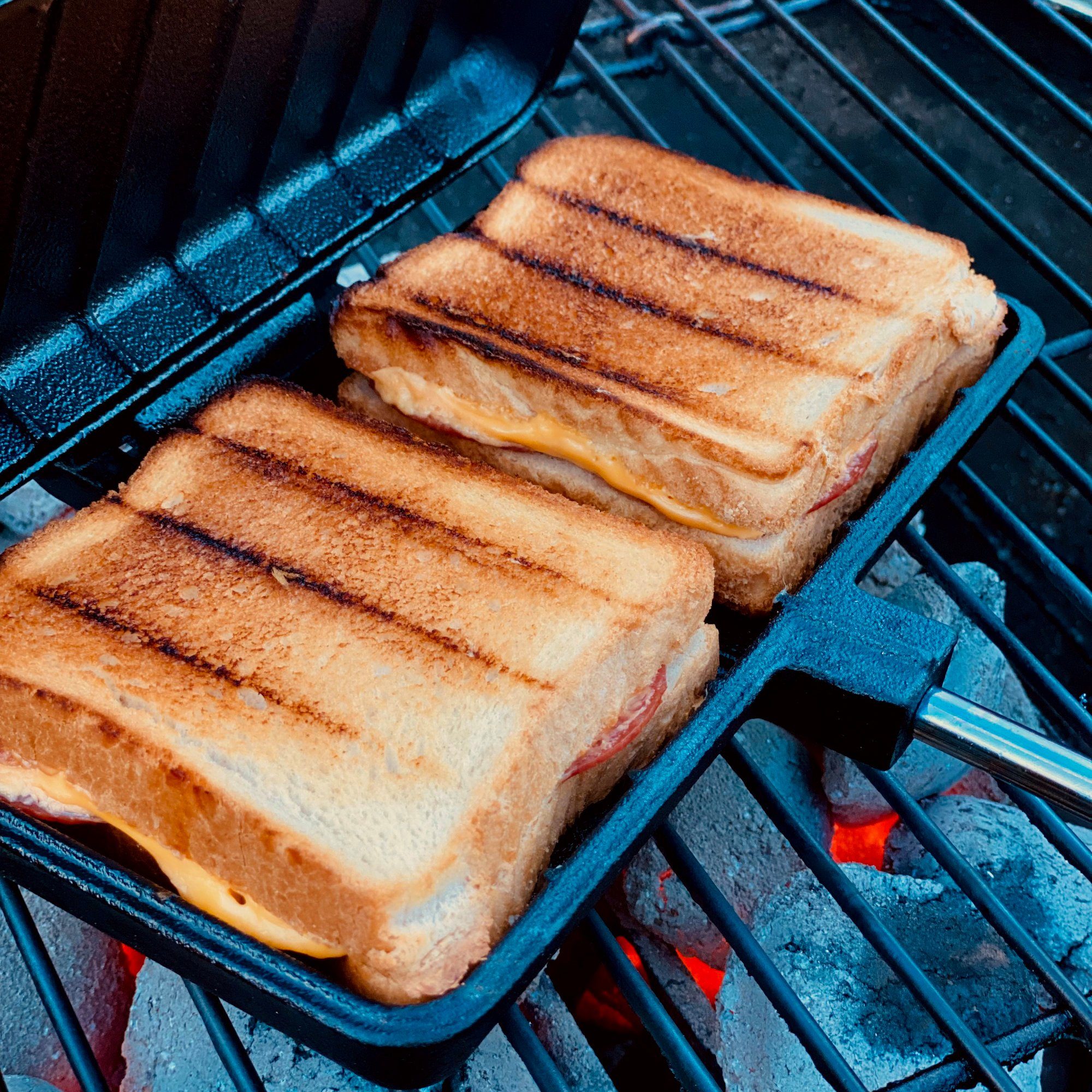 Waffeleisen Sandwicheisen und Transporttasche, Rechteckig mit langem Stiel