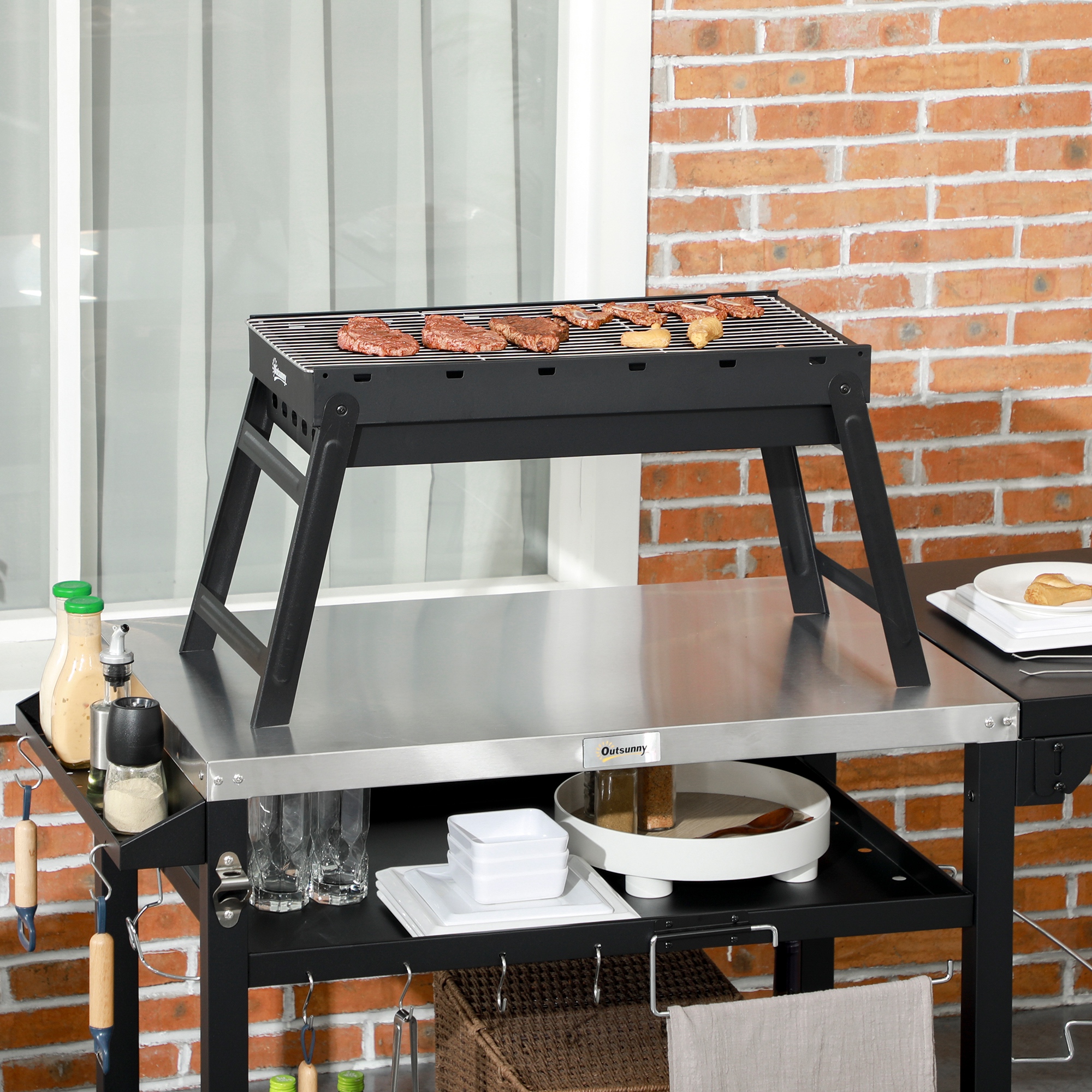 Outsunny Holzkohle Grill Tragbarer Klappbarer BBQ Grill mit herausnehmbarer Kohleschale 74L x 30B x 37H cm