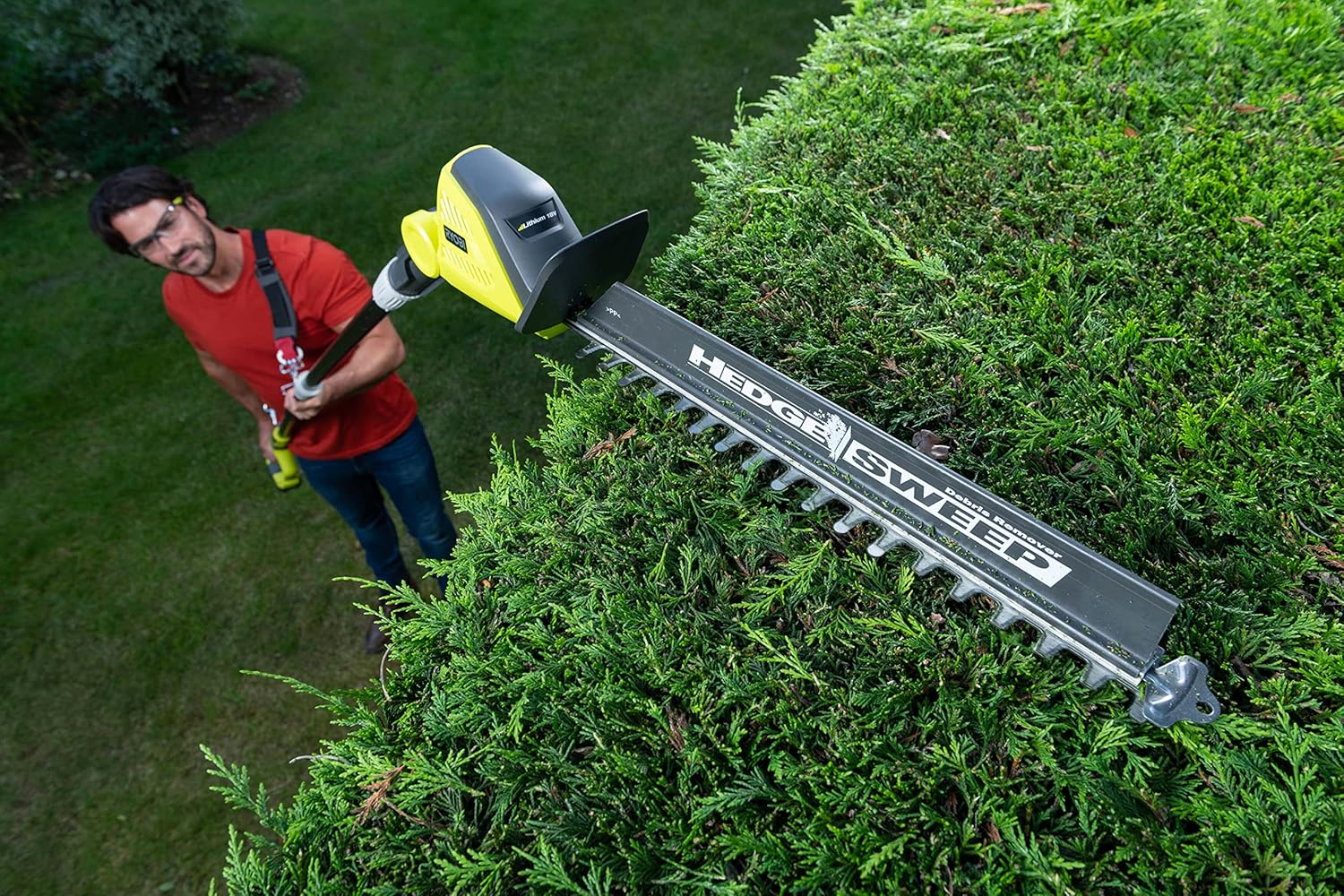 RYOBI 18V ONE+ Akku-Teleskop-Heckenschere OPT1845 (Messerlänge 45cm, 18mm Schnittstärke, 135° abwinkelbarer Schneidkopf, Schnittgeschwindigkeit 1350U/min, ohne Akku und Ladegerät)