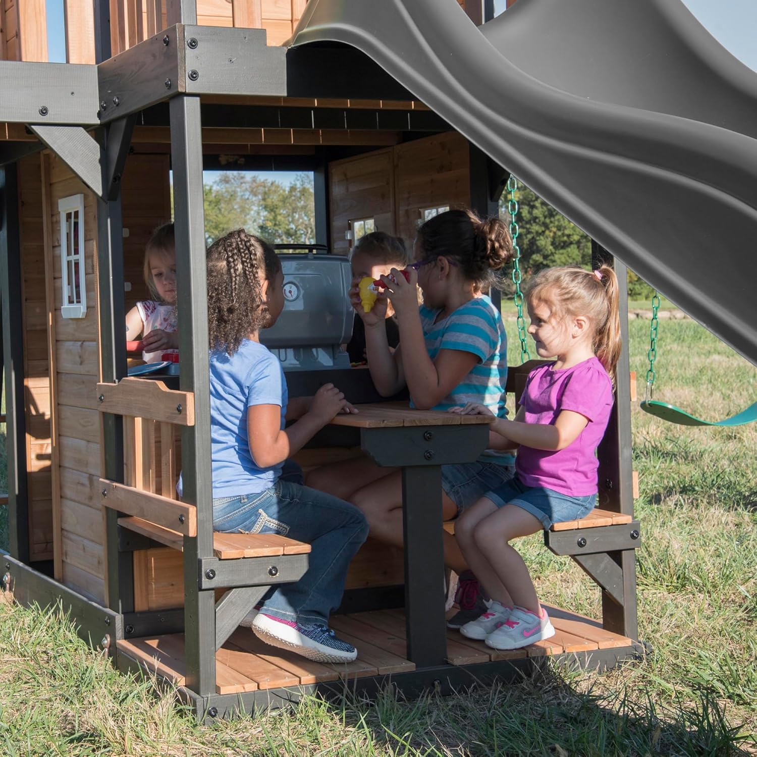 Backyard Discovery Canyon Creek cederhouten schommelset met golvende glijbaan, clubhuis, speelkeuken, picknickplaats, schommels met gordel, webschommel, klimwand, balkons, speelhuis, trapladder, buitenspeeltoestel