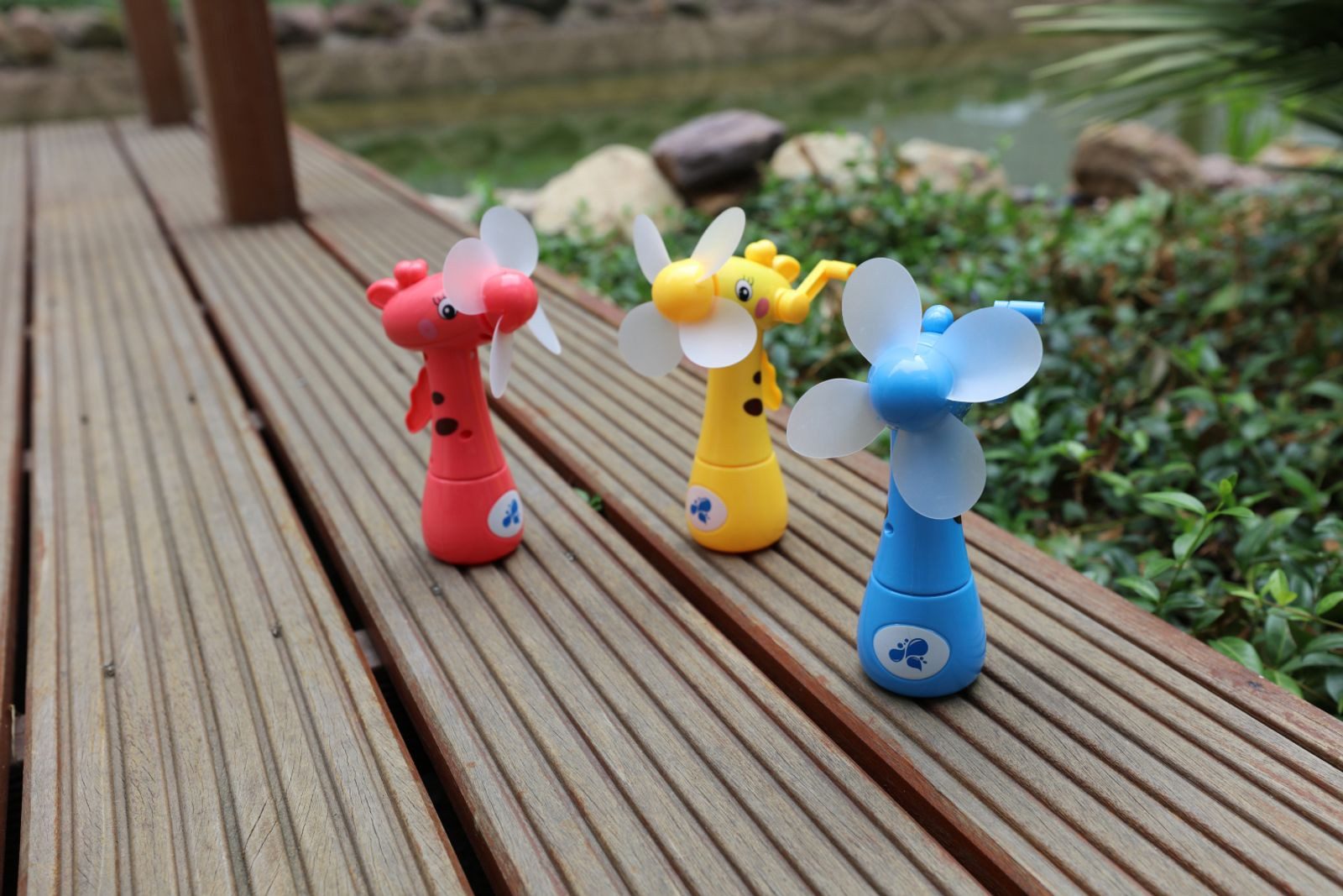 Standventilator Kinder Mini-Ventilator Giraffe mit Wasserzerstäuber Handventilator