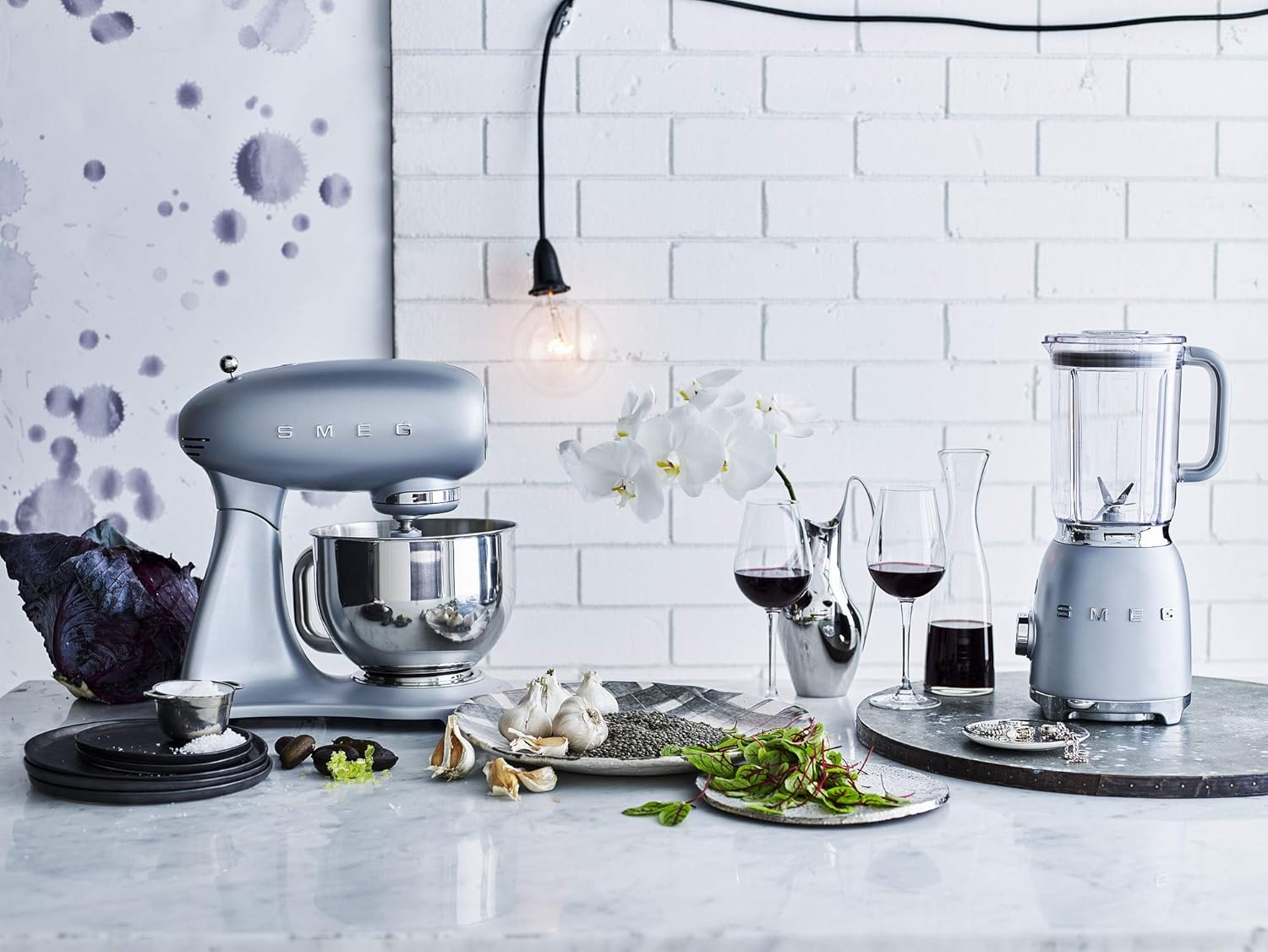 Smeg, SMF02PKEU Küchenmaschine, 10 Geschwindigkeitsstufen, Planetenrührwerk, Sicherheitsabschaltung, 2 Rührbesen, Kugelgriff aus Edelstahl, 800 W, Rose