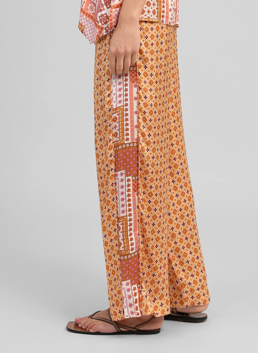 Presley Satin-Effect Straight Trousers in Cornflower Blue �� An'ge