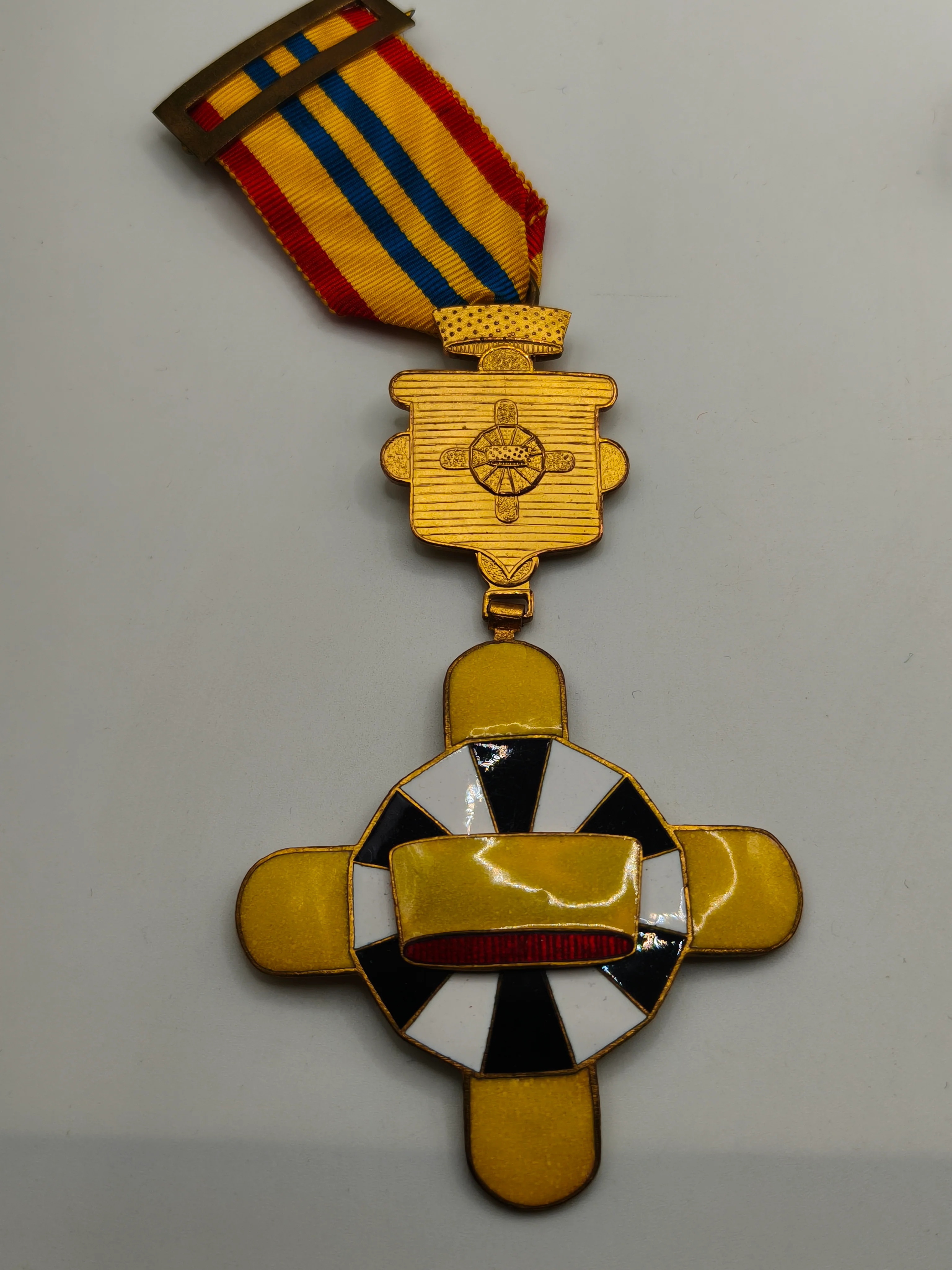 Medalla orden mobiliaria Madrid