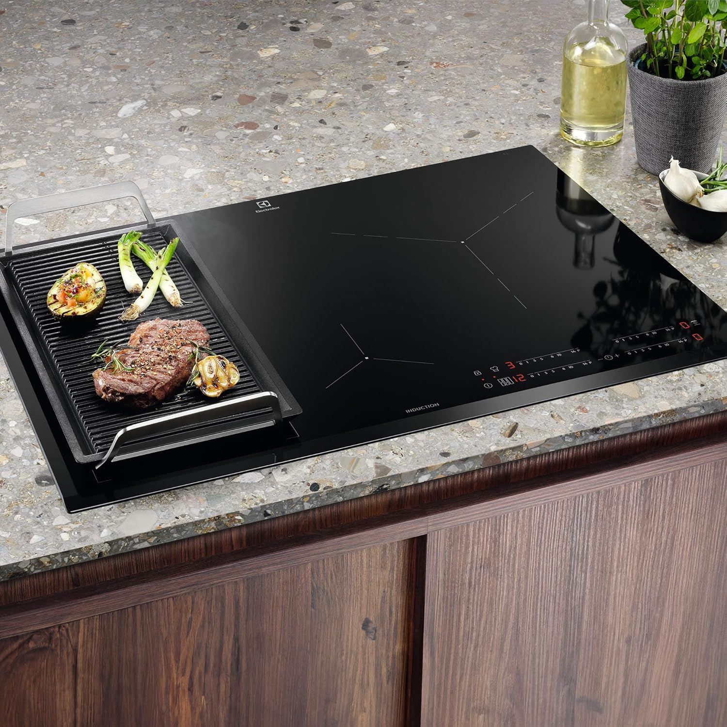 Electrolux Serie 600 Piano Cottura a Induzione 4 Fuochi da Incasso, LIL83443 Bridge 80 cm, Tecnologia Hob2Hood® e Zone Cottura Flessibili, 780x520 mm, Nero
